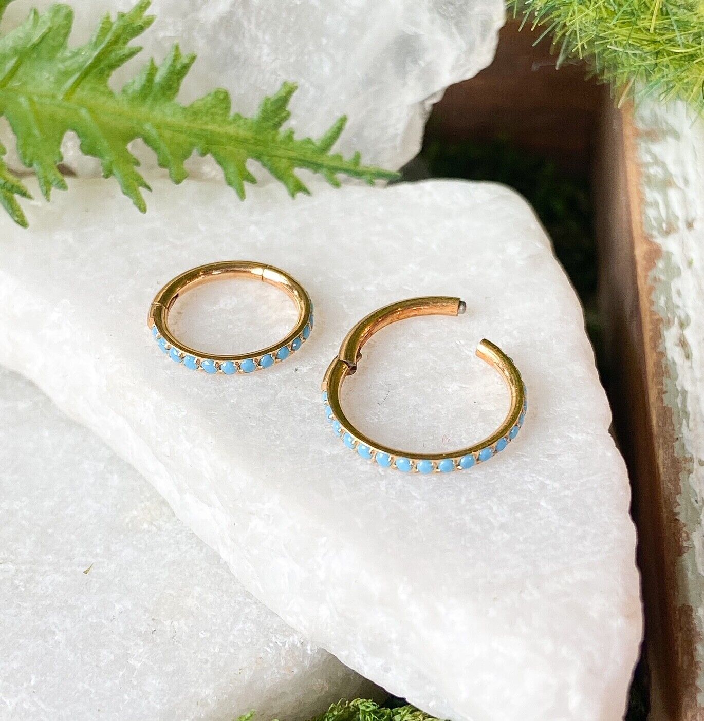 1pc Titanium Hinged Segment Ring Outer Turquoise Septum Hoop Helix Daith Jewelry (Color: Gold)