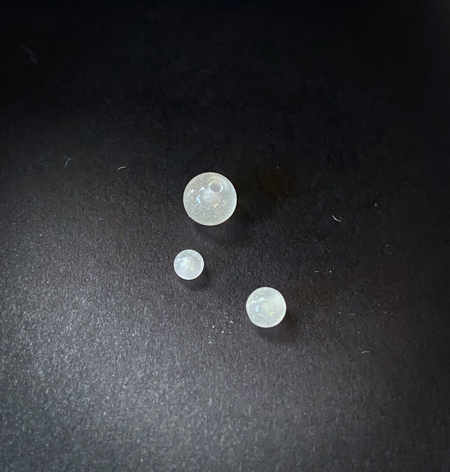 Body Jewelry Replacement Parts - 10pk Glow in the Dark Threaded Balls (Color: White)