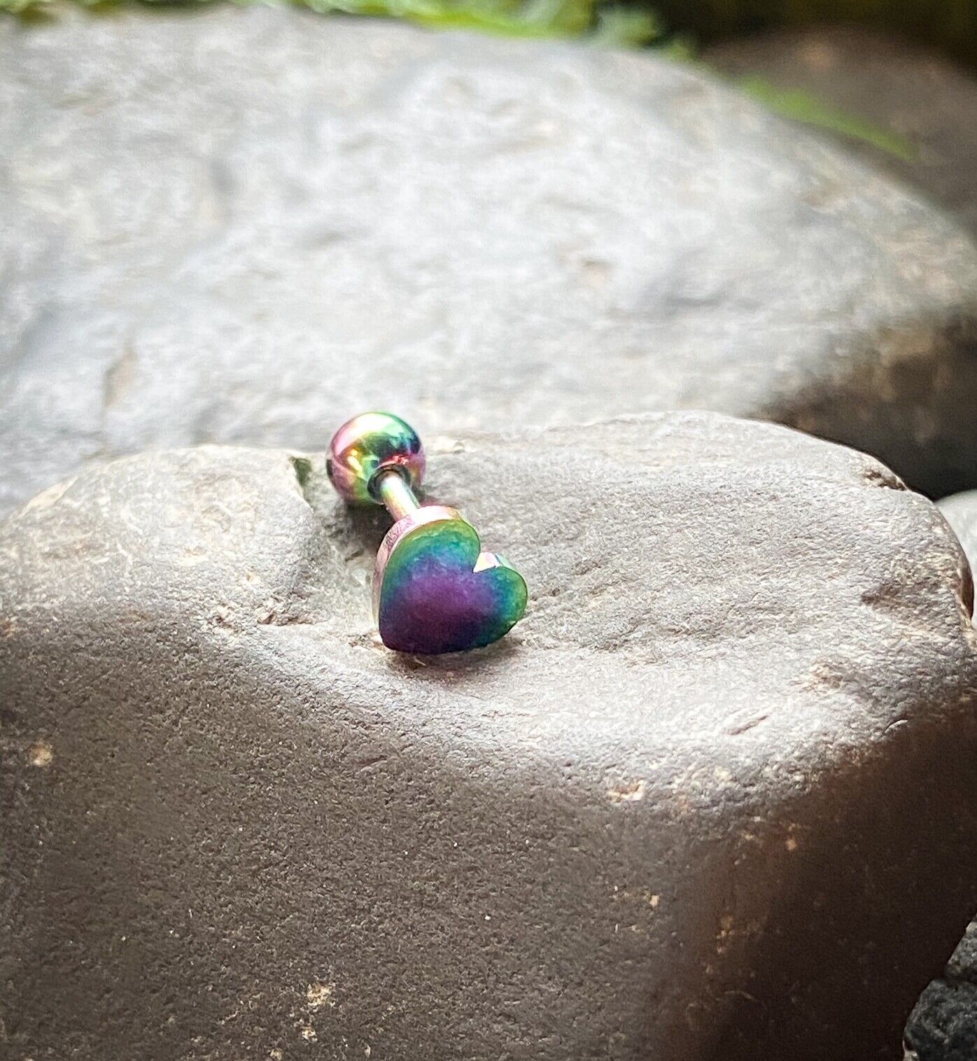 1pc Flat Heart Top Helix Tragus Cartilage Bar Stud Earring 316L Surgical Steel (Color: Multi-Color)