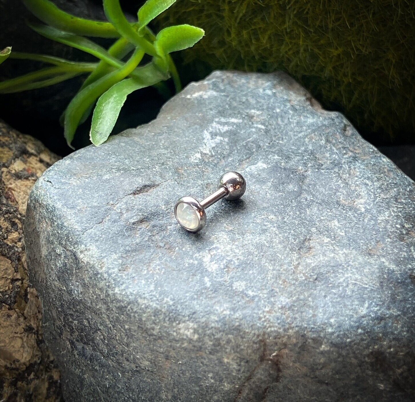 1pc Illuminating Stone Tragus Stud Helix Conch Ear Cartilage Piercing Jewelry (Color: White)