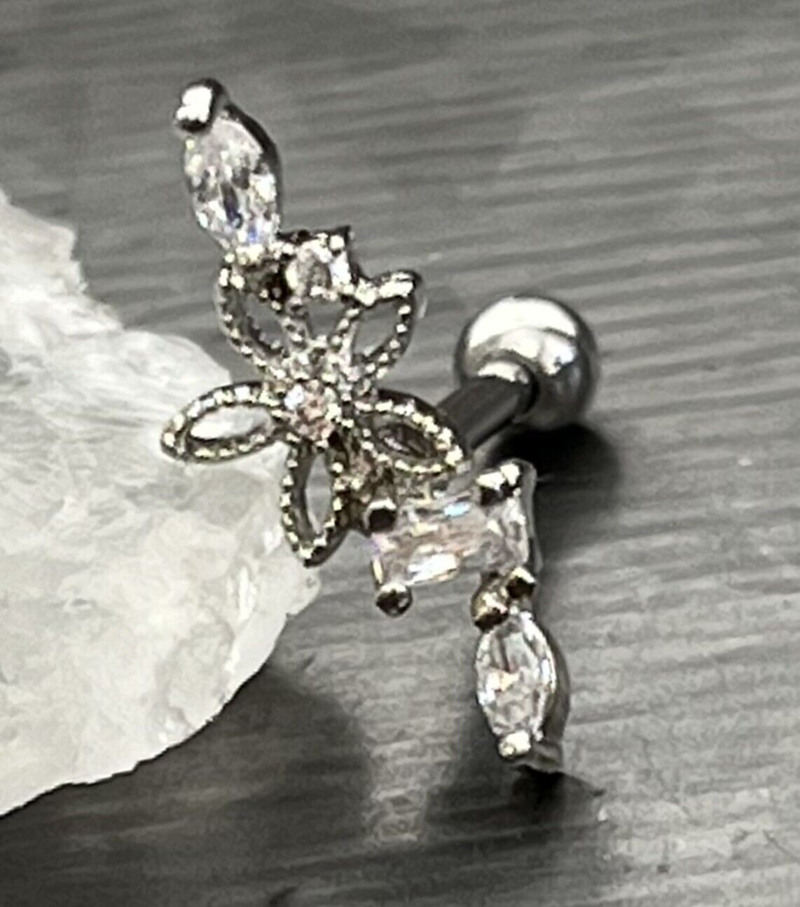 1pc CZ Gem Hollow Flower Tragus Helix Cartilage Barbell Ring 16g 1/4" (Color: Silver)