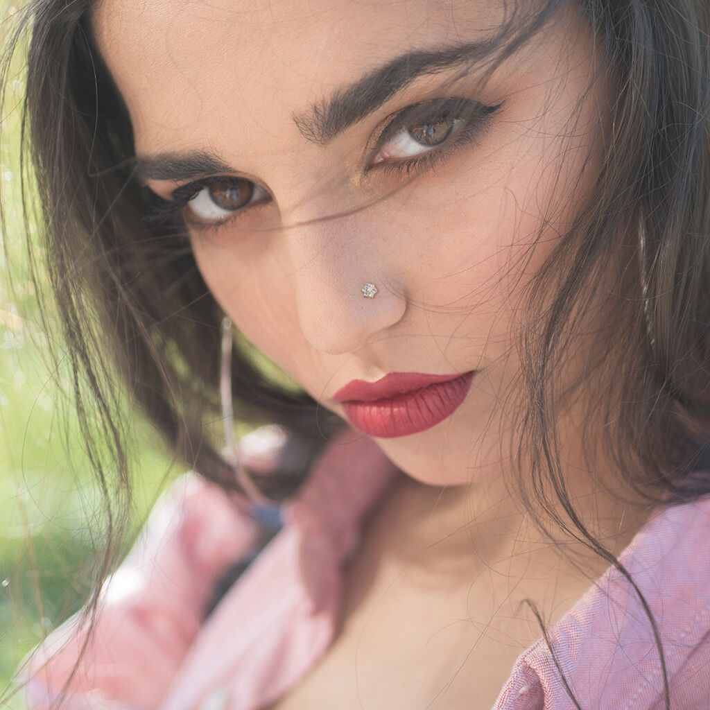14kt Solid Yellow or White Gold Cluster Flower L-Bend Nose Ring Stud Screw 20g Nostril