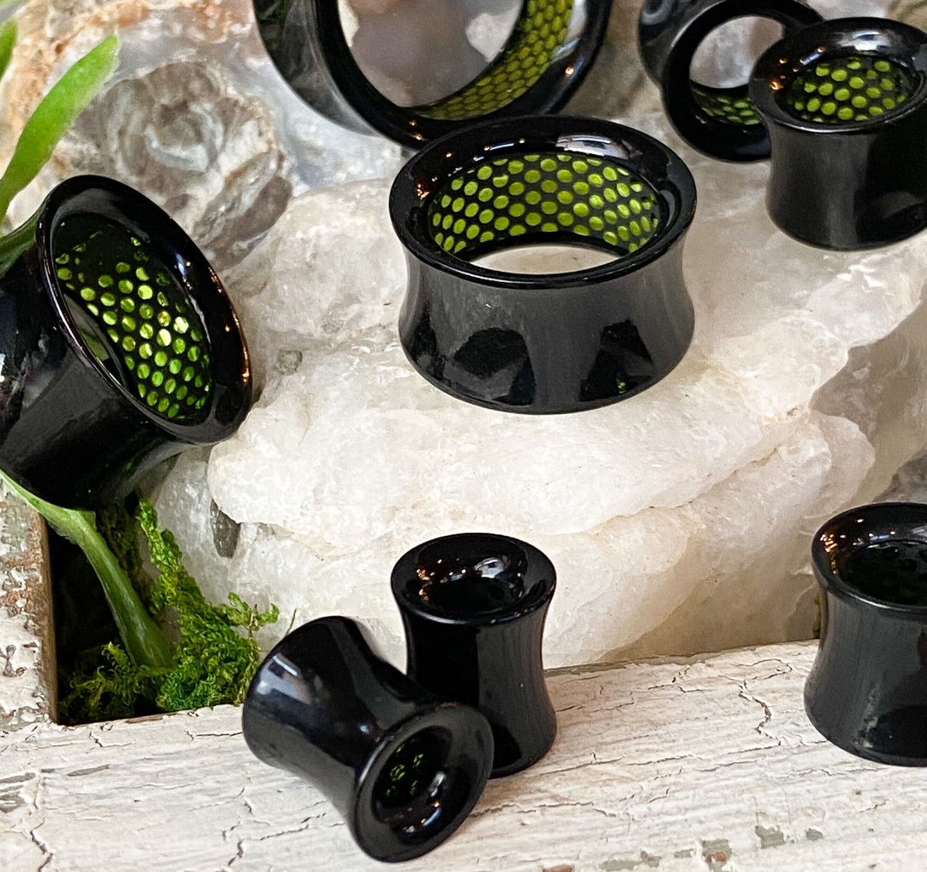PAIR Inner Green Dotted Pattern Decal Black Acrylic Saddle Tunnels Plugs Gauges
