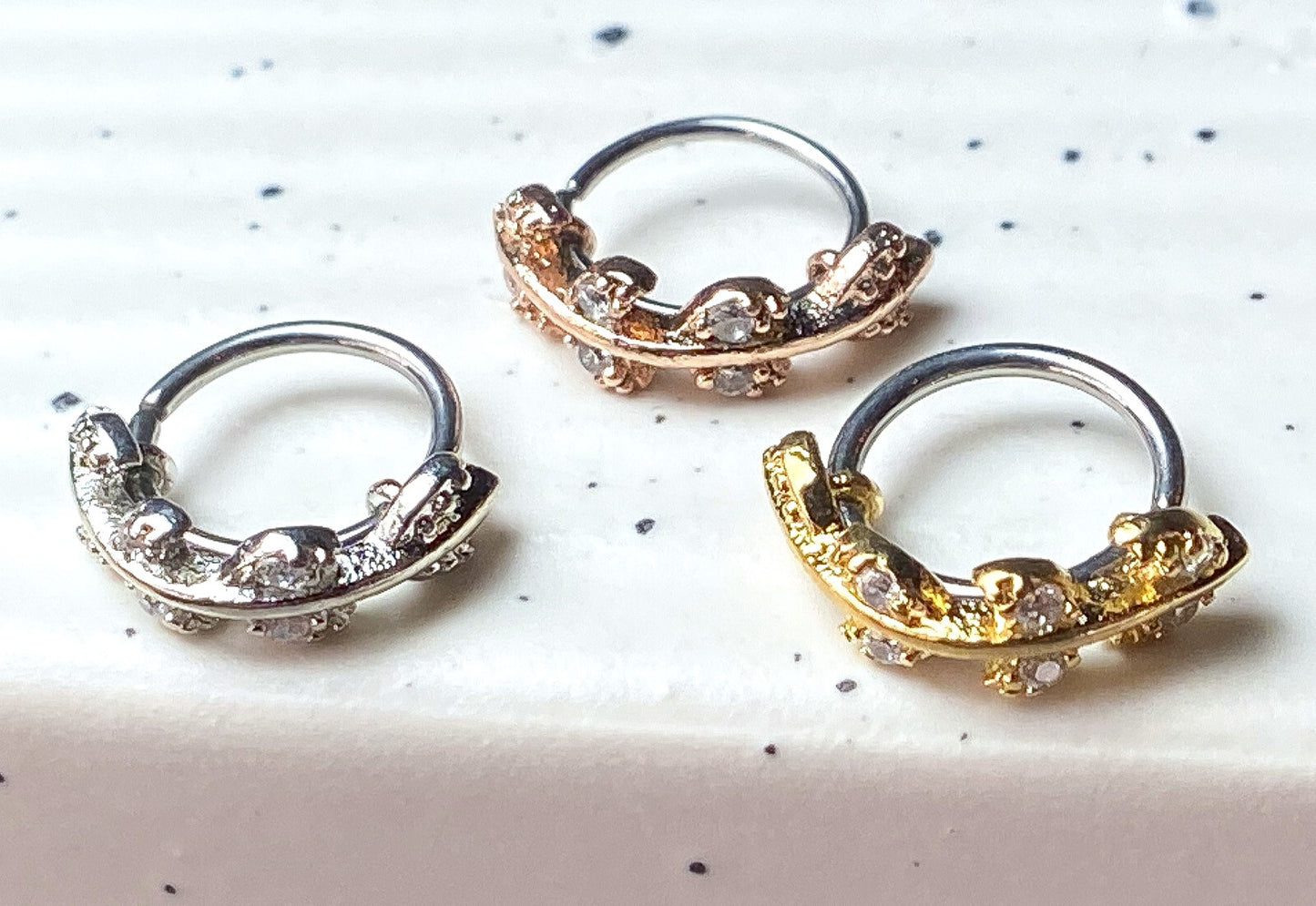 1pc Bendable CZ Vine Nose Hoop / Cartilage Ring Rook Daith Helix Tragus