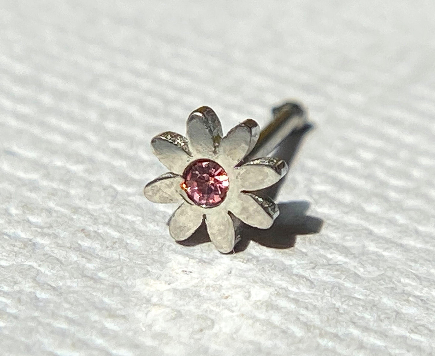 1pc Crystal Centered Daisy Flower 20g Surgical Steel Nose Stud Ring