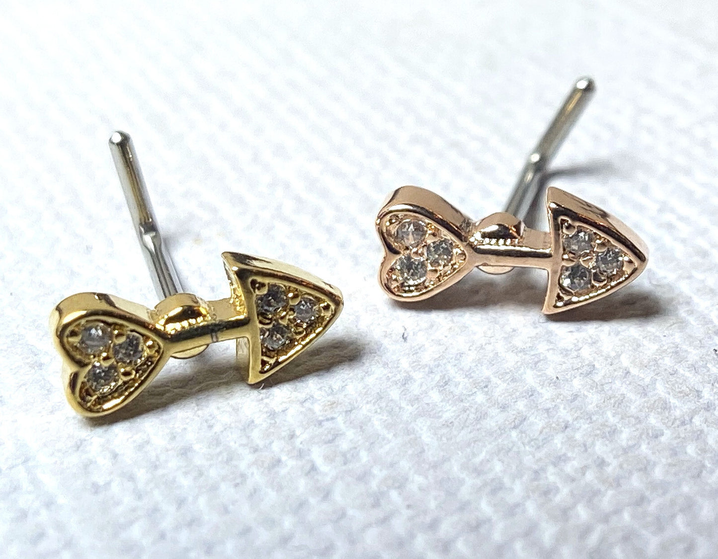 1pc CZ Paved Heart Arrow 20g L-Bend Nose Ring Stud Screw 316L Surgical Steel