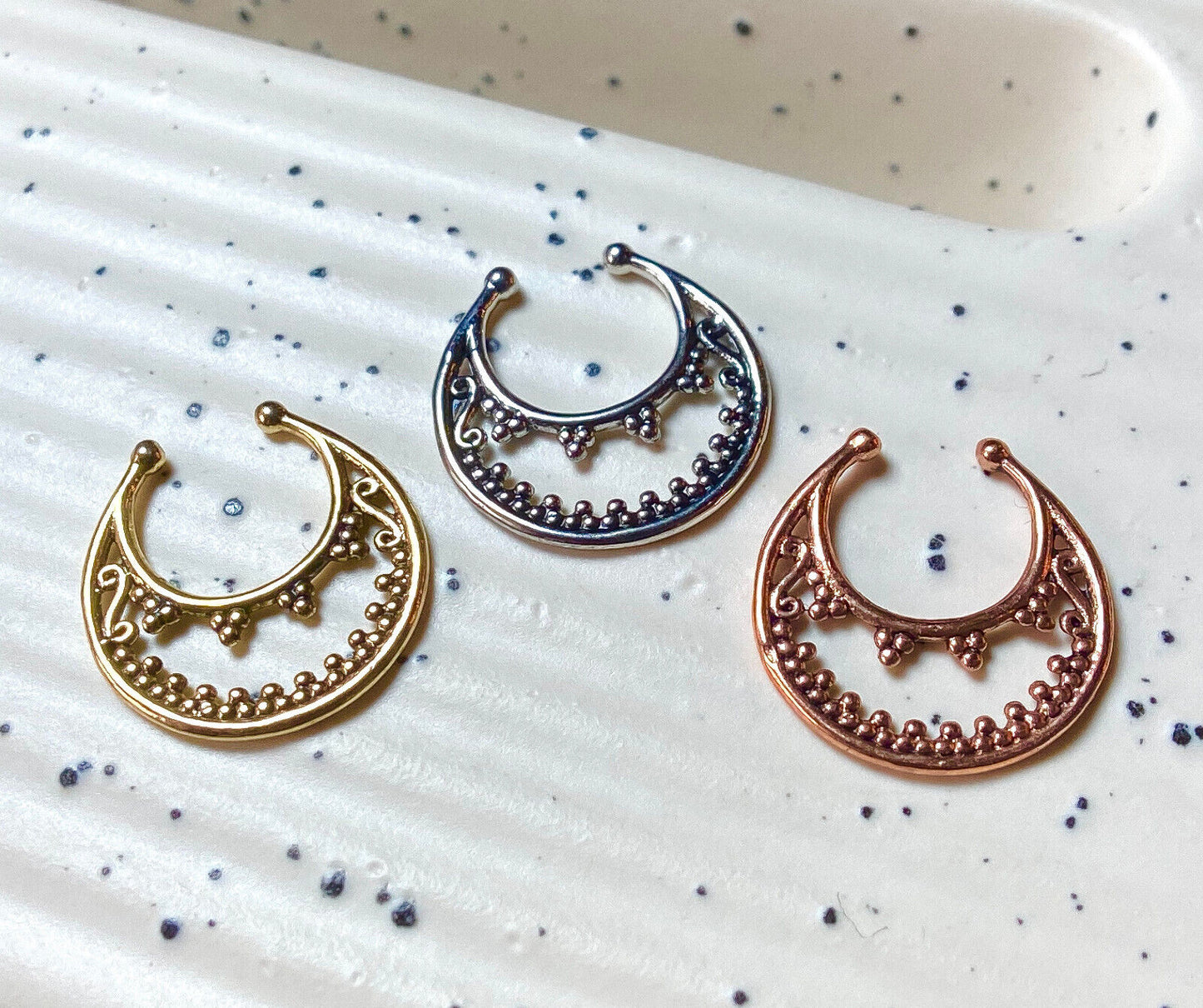 1pc Non-Piercing Luna Septum Hanger Clip-On Fake Nose Ring Body Jewelry