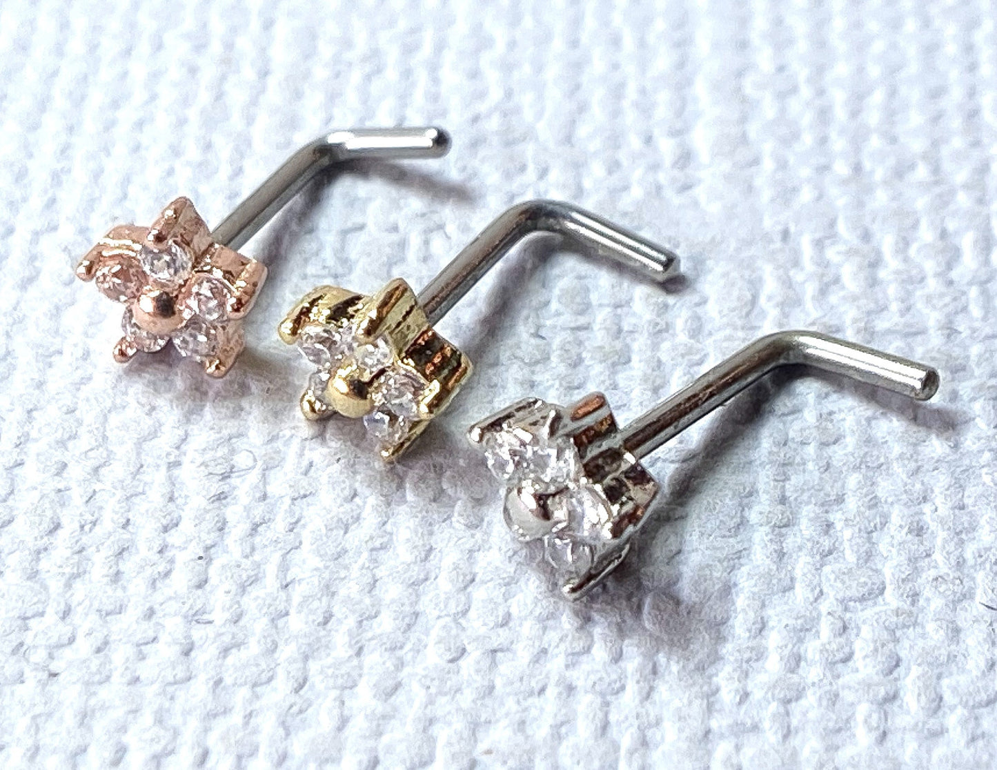 1pc Five CZ Gem Flower L-Bend 20g Nose Ring Stud Screw 316L Surgical Steel