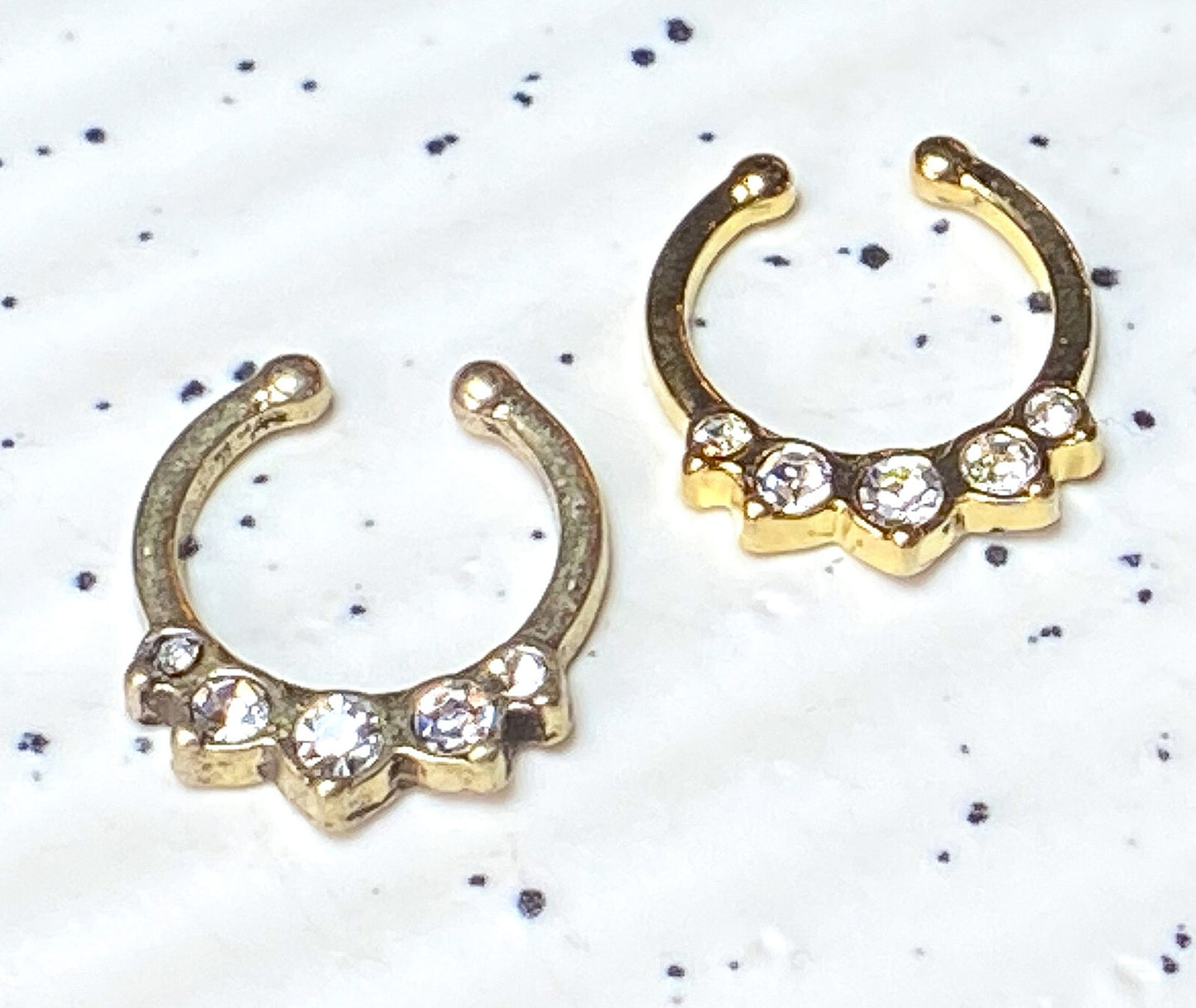 1pc 100% SURGICAL STEEL Non-Piercing Fake Septum Hanger 5 Crystal Gems Clip-on