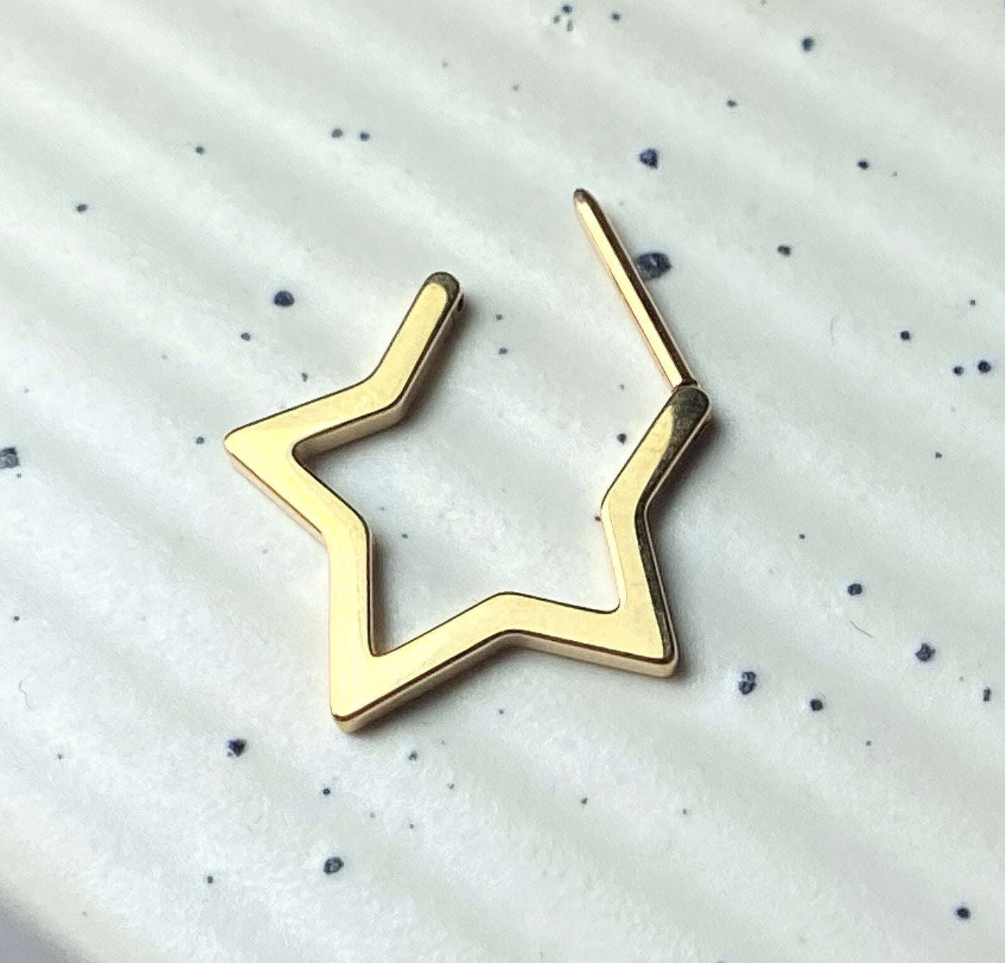 1pc Titanium Star Hinged Segment Ring Hoop Septum Nipple Helix Nose Body Jewelry