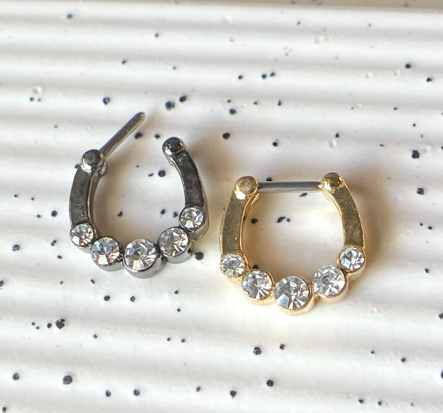1pc Plated Finish Five Gem Septum Clicker Ring 316L Surgical Steel 16g