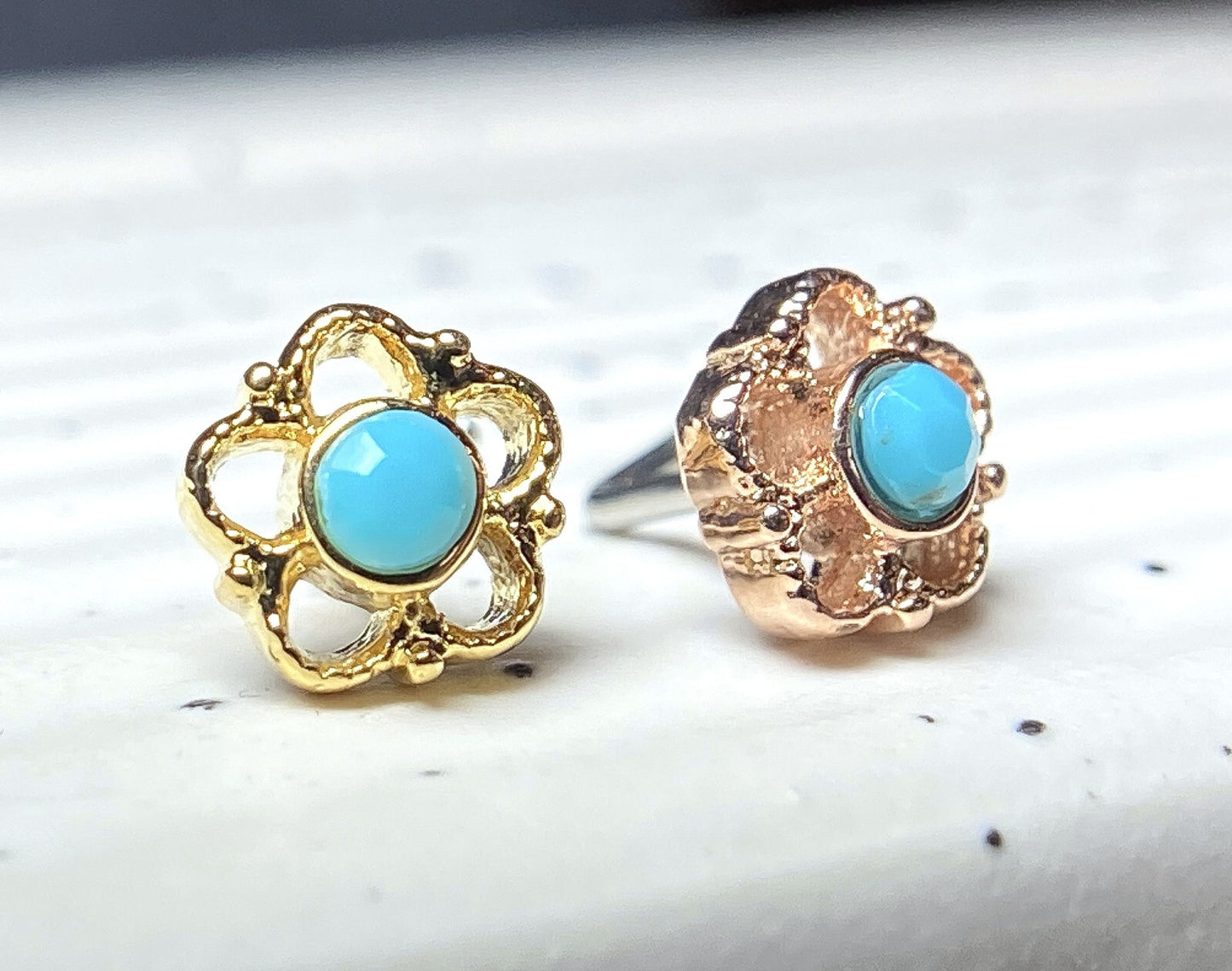 1pc Filigree Flower w/Turquoise Stone Center 20g L-Bend Nose Ring Stud Screw