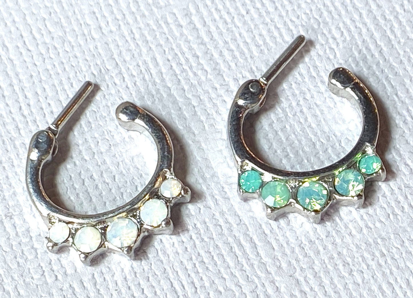 1 Pc 100% 316L Surgical Steel Five Opalite Septum Clicker 16g Nose Ring