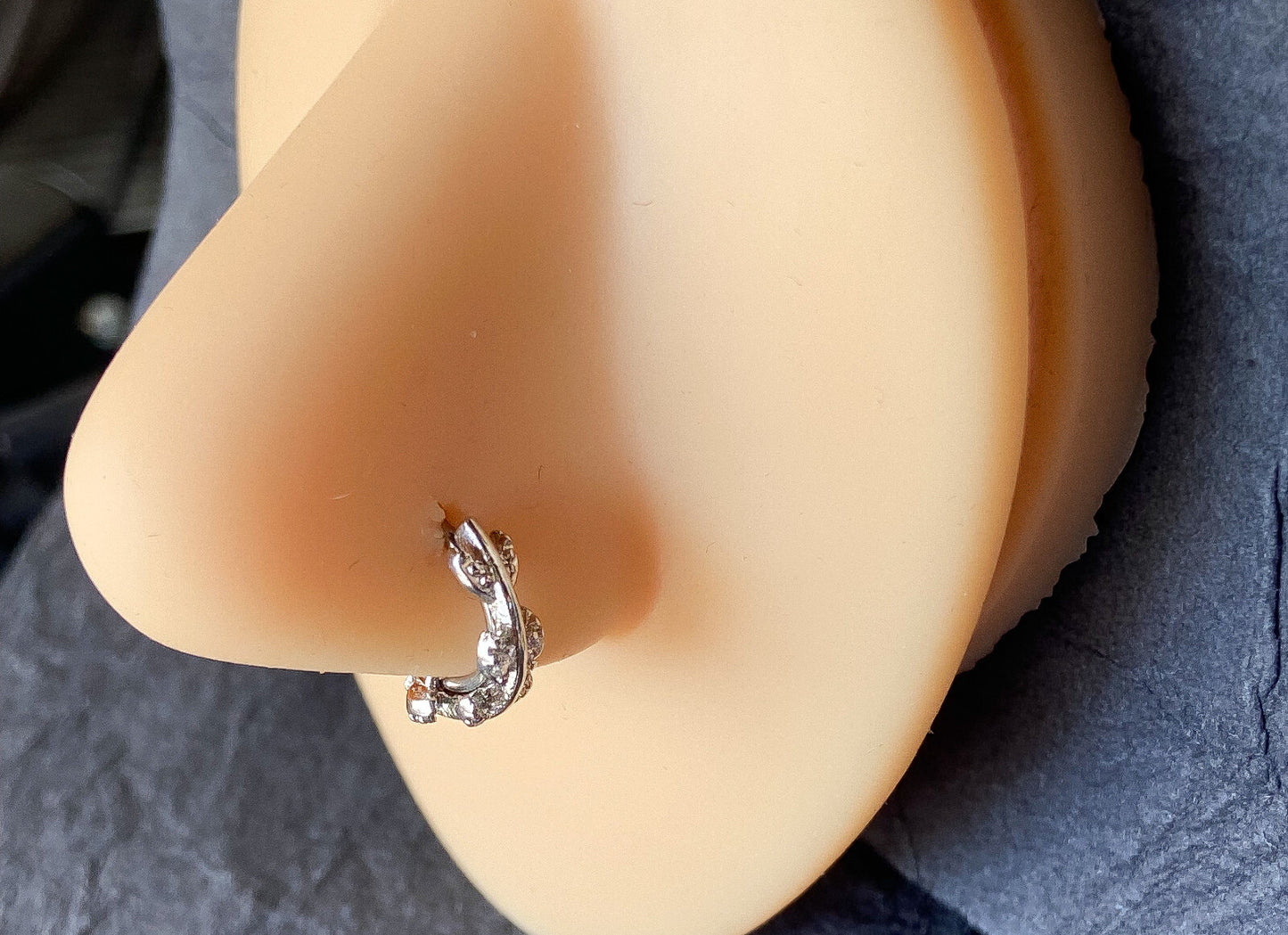 1pc Bendable CZ Vine Nose Hoop / Cartilage Ring Rook Daith Helix Tragus