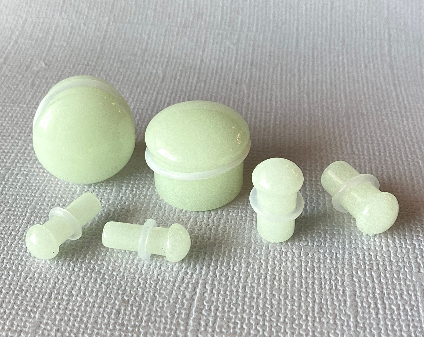 PAIR Glow in the Dark Stone Tunnels Single Flare Plugs Earlets Gauges