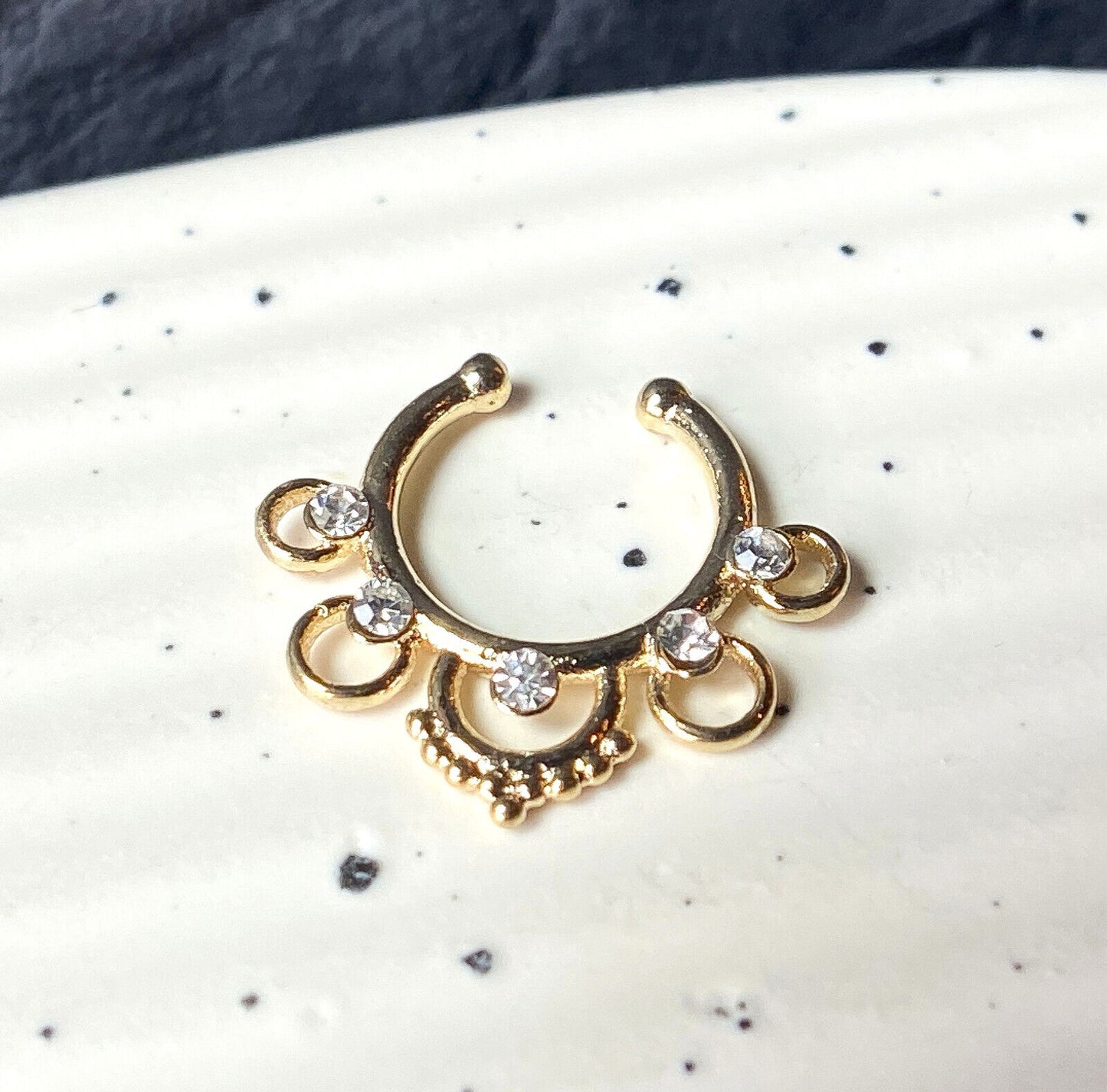 1pc Non-Piercing 5 Circle w/Gems Septum Hanger Clip-On Fake Nose Ring