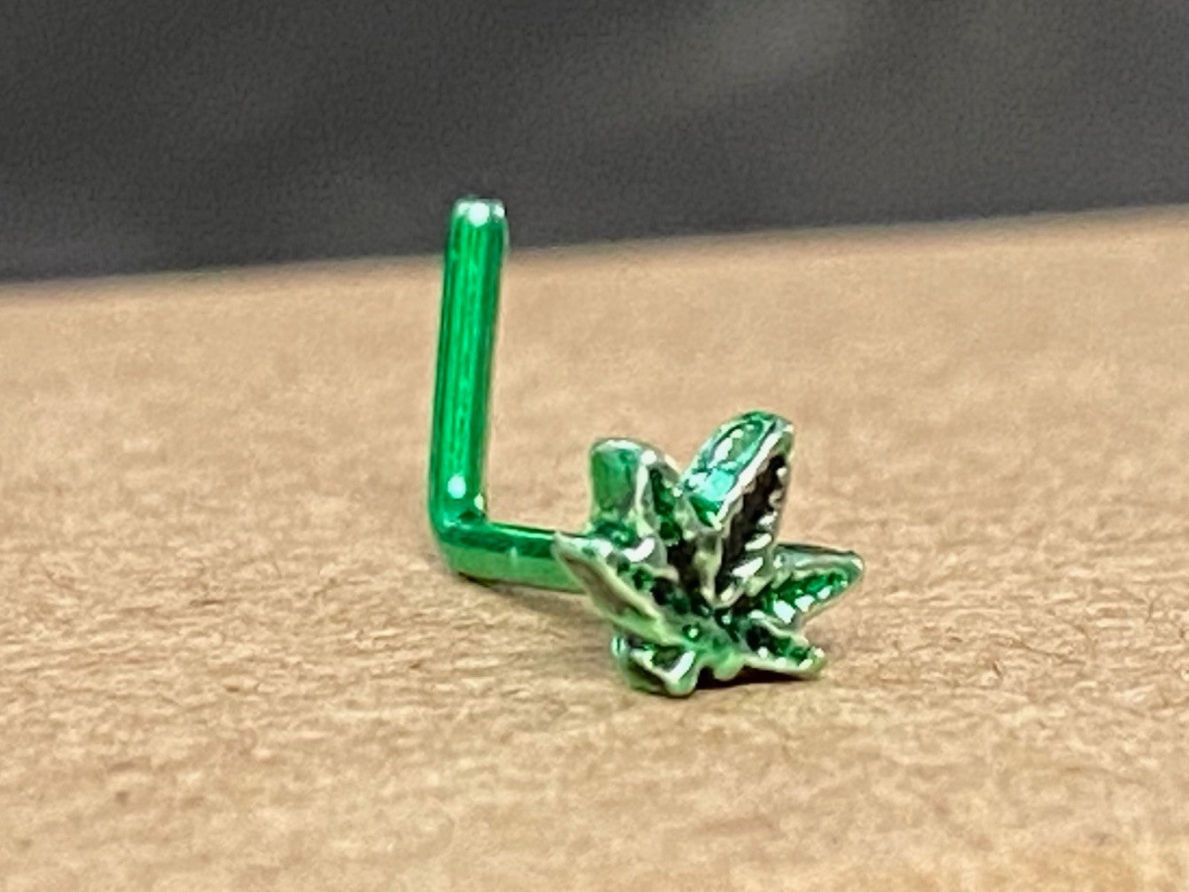 1pc Marijuana Leaf Top 20g L-Bend or Stud Nose Ring Surgical Steel Pot Jewelry