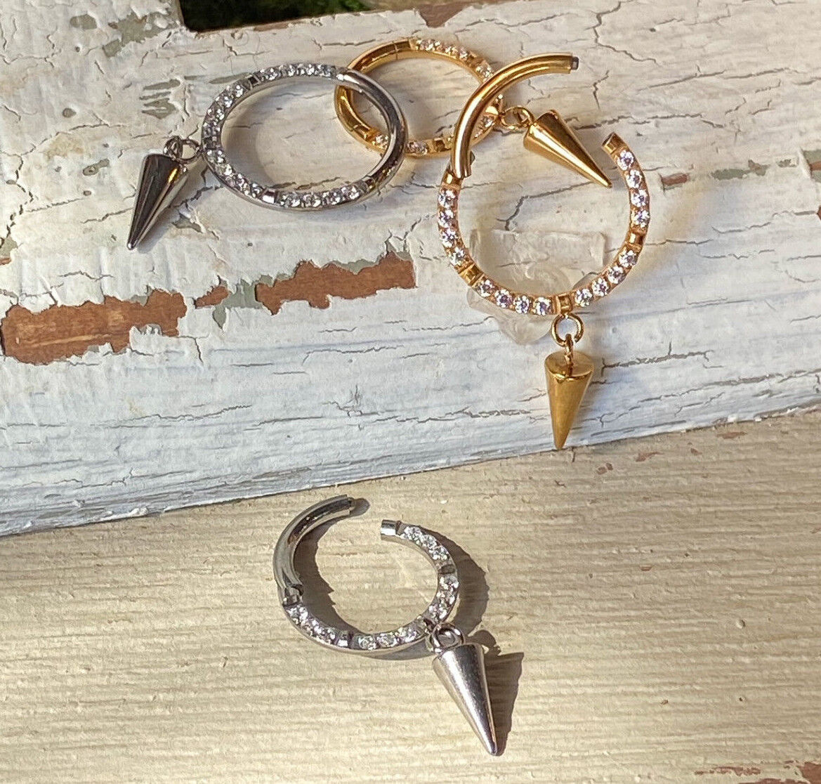 1pc Spike Dangle CNC Set Gems Hinged Segment Ring Hoop Helix Septum Titanium