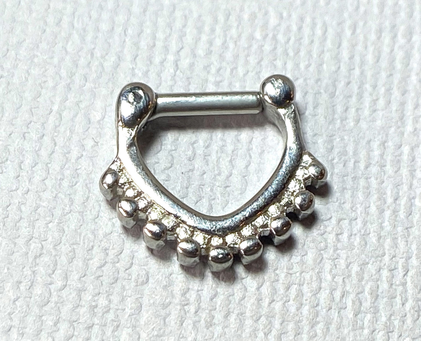 1pc 100% SURGICAL STEEL Triangle Shape Septum Clicker Beaded Nose Ring 14g 16g