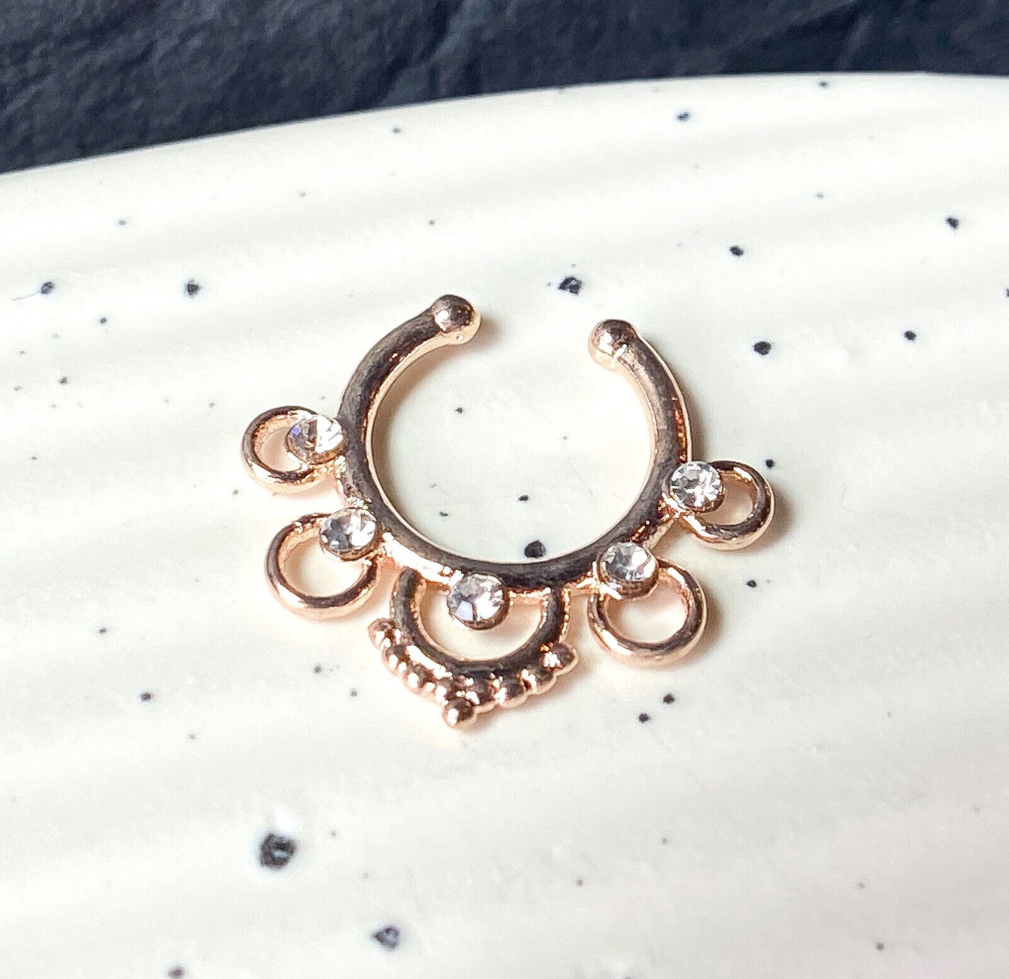 1pc Non-Piercing 5 Circle w/Gems Septum Hanger Clip-On Fake Nose Ring