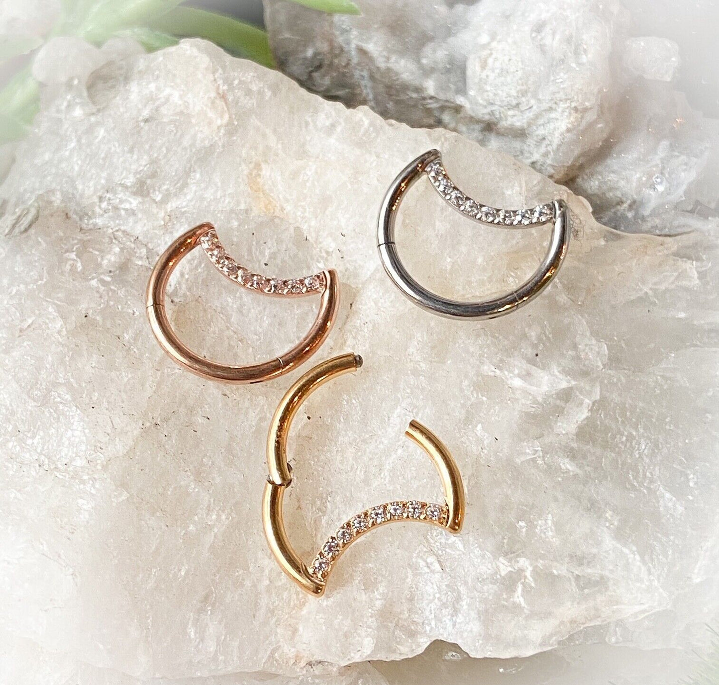1pc Crescent Moon Hinged Segment Ring Solid Titanium Septum Hoop Helix Daith