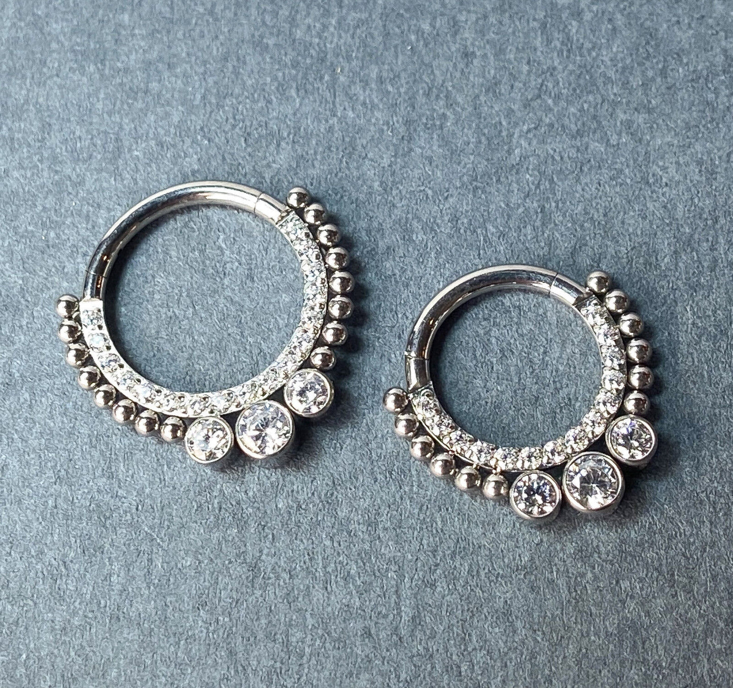 1pc CNC & Bezel Gems Segment Ring Septum Hoop Implant Grade Titanium Helix Daith