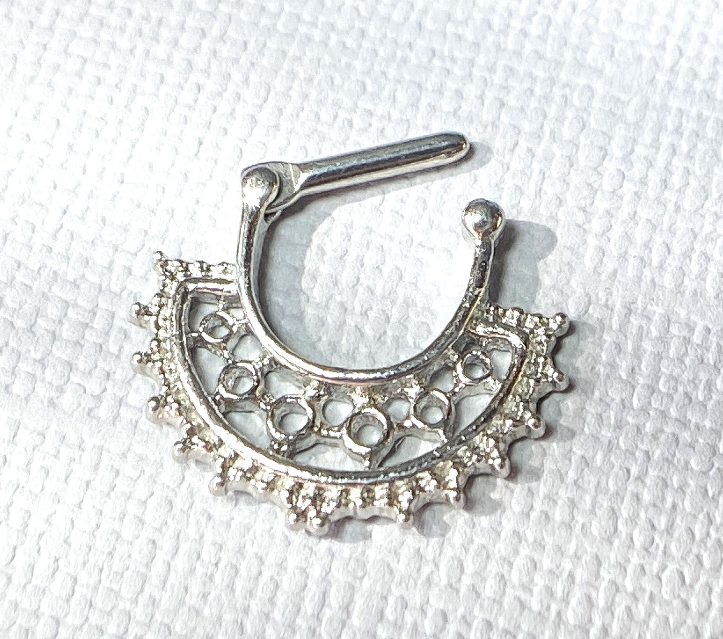 1pc 100% SURGICAL STEEL Wide Fan Clicker Pierced Nose Ring 14g 16g
