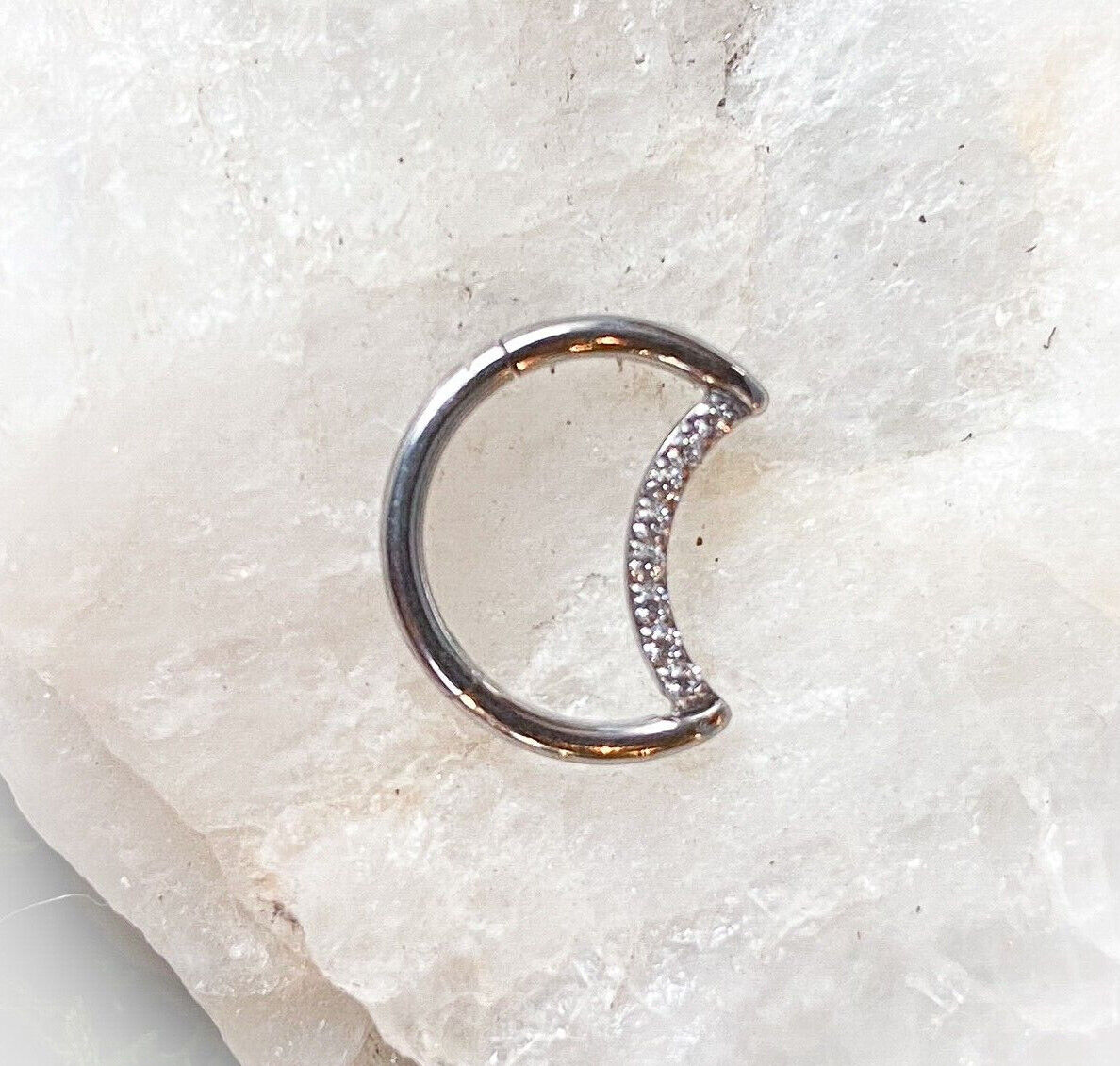 1pc Crescent Moon Hinged Segment Ring Solid Titanium Septum Hoop Helix Daith