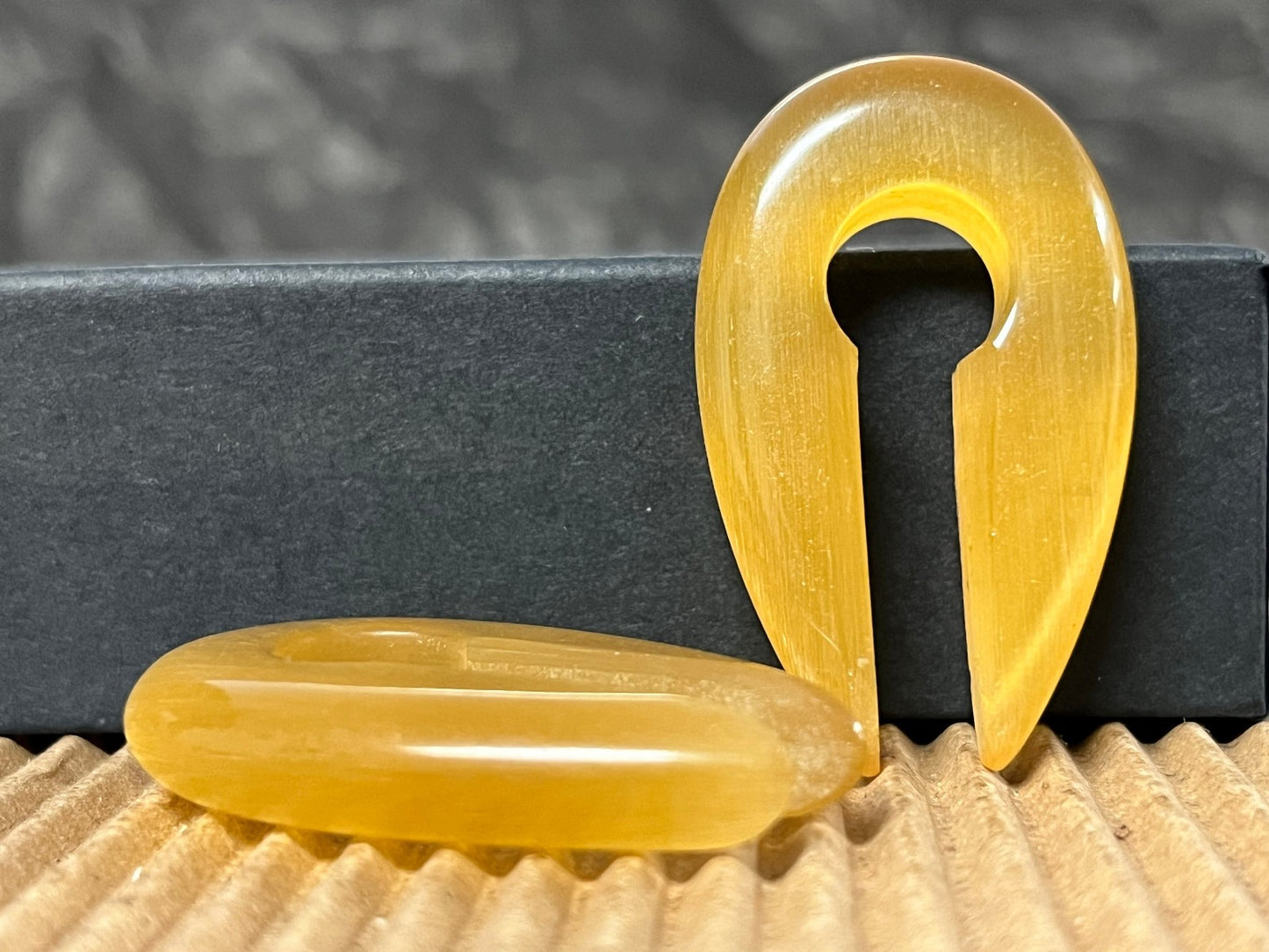 PAIR Yellow Cat Eye Keyhole Hanger Ear Weight Plug Gauge Tunnel Stone Gauges