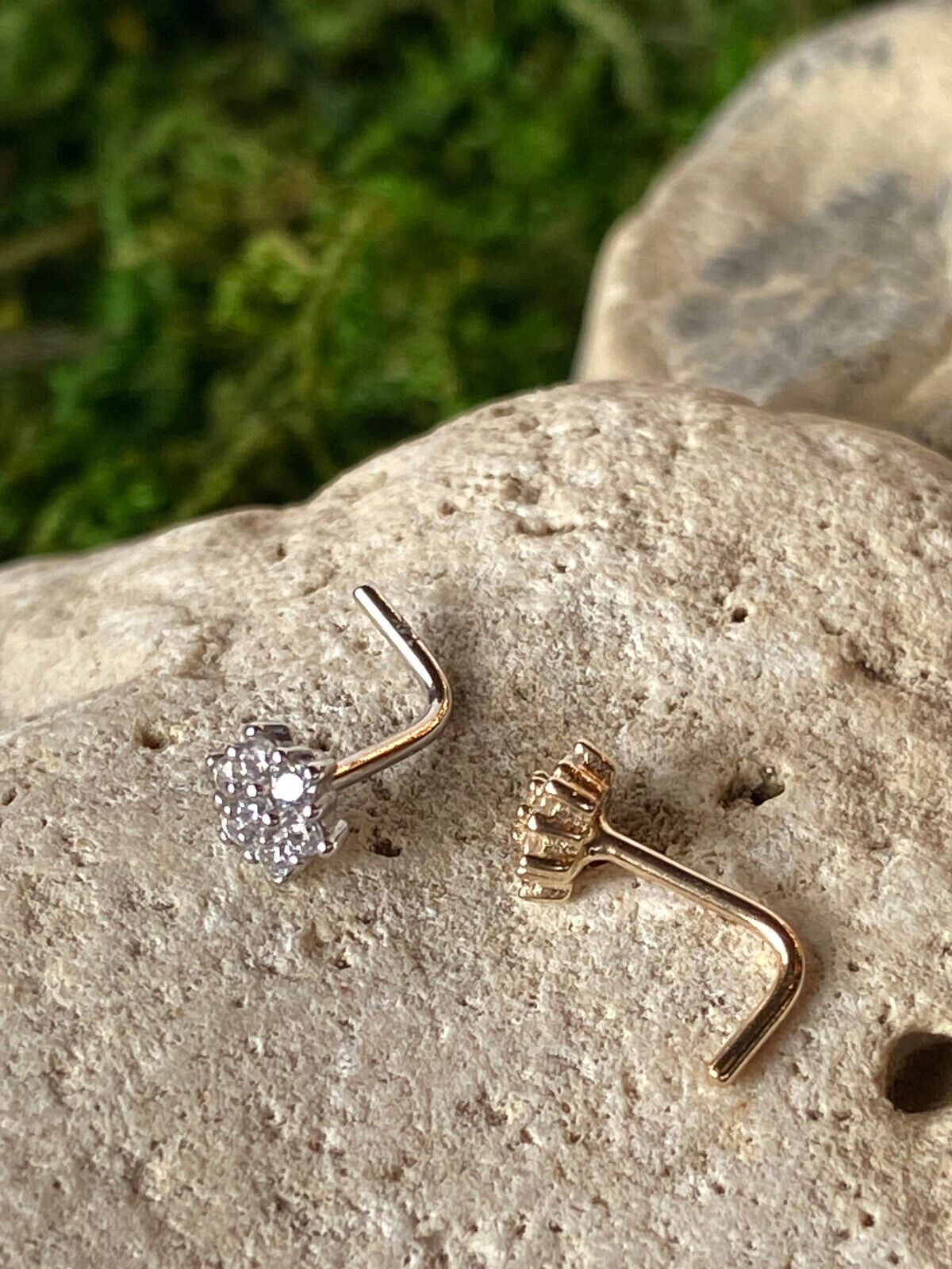 14kt Solid Yellow or White Gold Cluster Flower L-Bend Nose Ring Stud Screw 20g Nostril