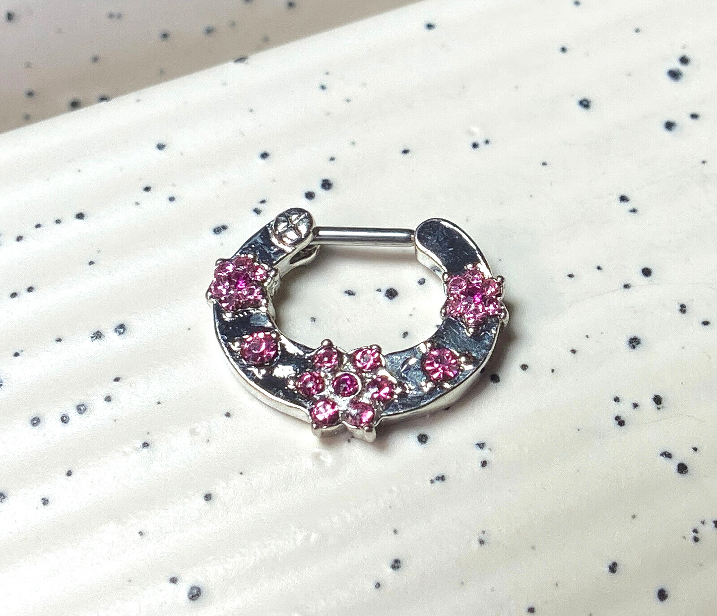 1pc Flower Paved Gems Septum Clicker Ring 316L Surgical Steel 16 gauge