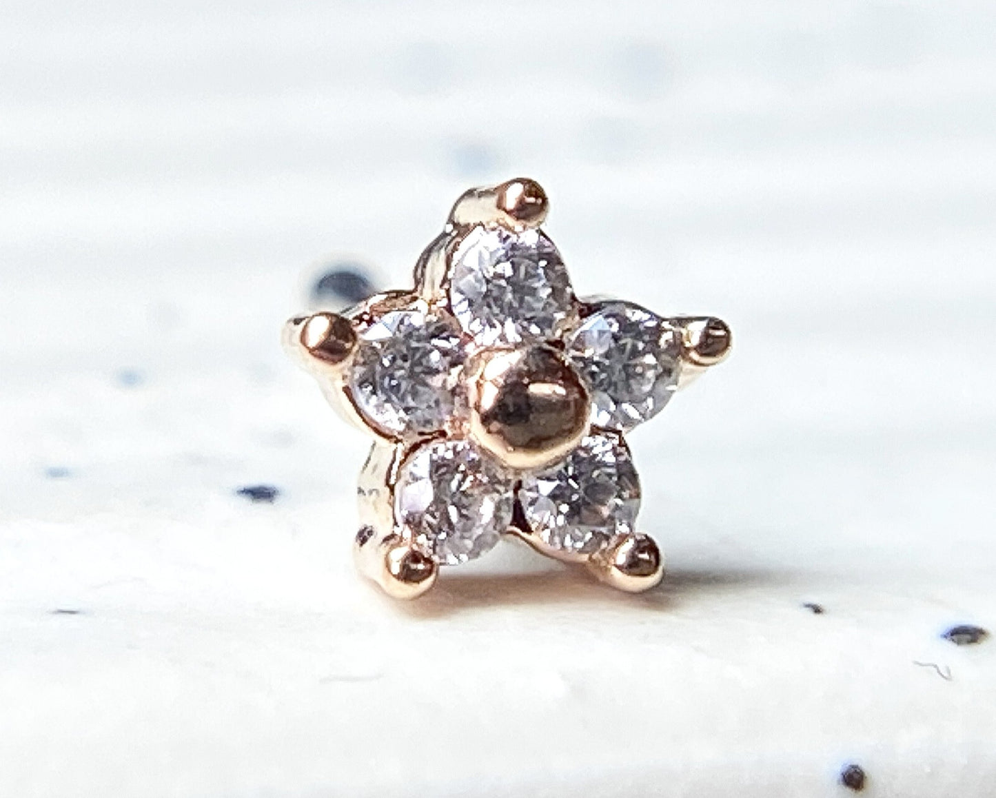 1pc Five CZ Gem Flower Top Nose Ring Bone Stud 20g 316L Surgical Steel