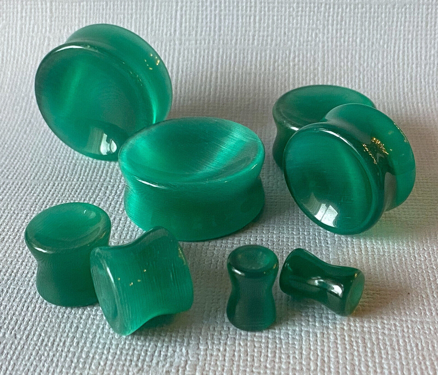 PAIR Concave Deep Green Cat Eye Stone Plugs Double Flare Tunnel Earlet Gauges
