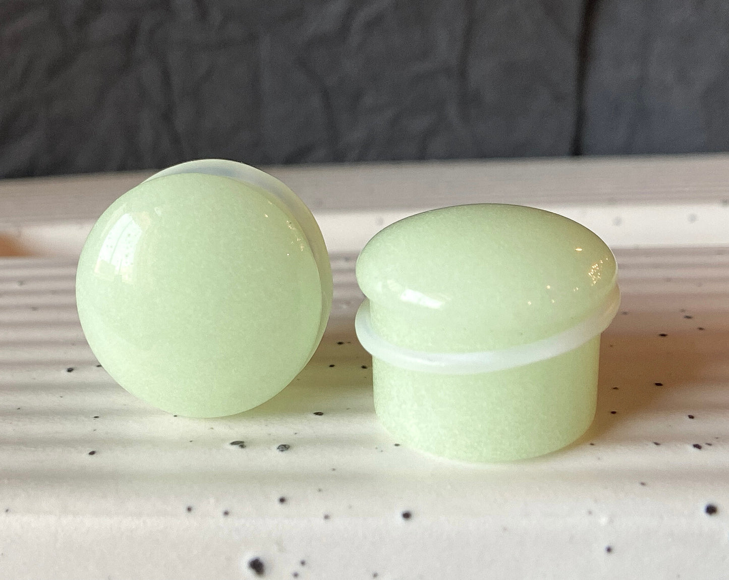 PAIR Glow in the Dark Stone Tunnels Single Flare Plugs Earlets Gauges