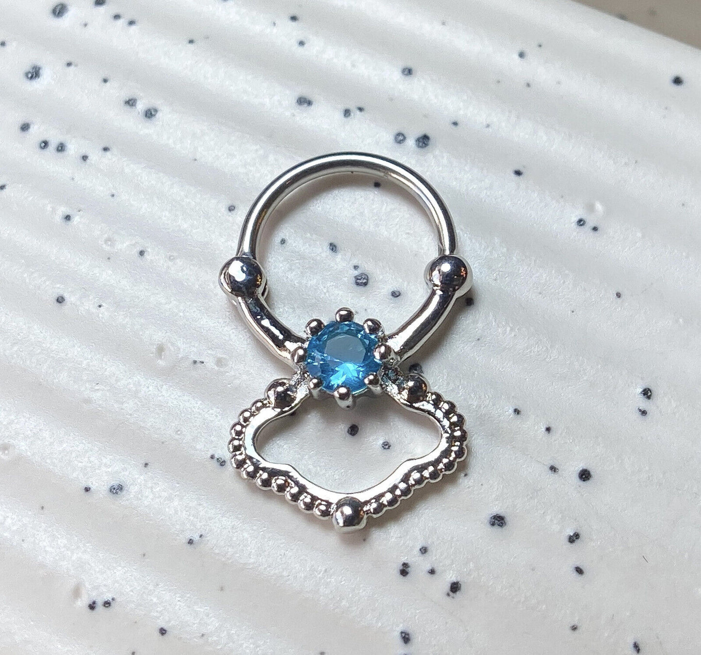 1pc Single CZ Gem Design Septum Clicker 316L Surgical Steel 16g Nose Ring