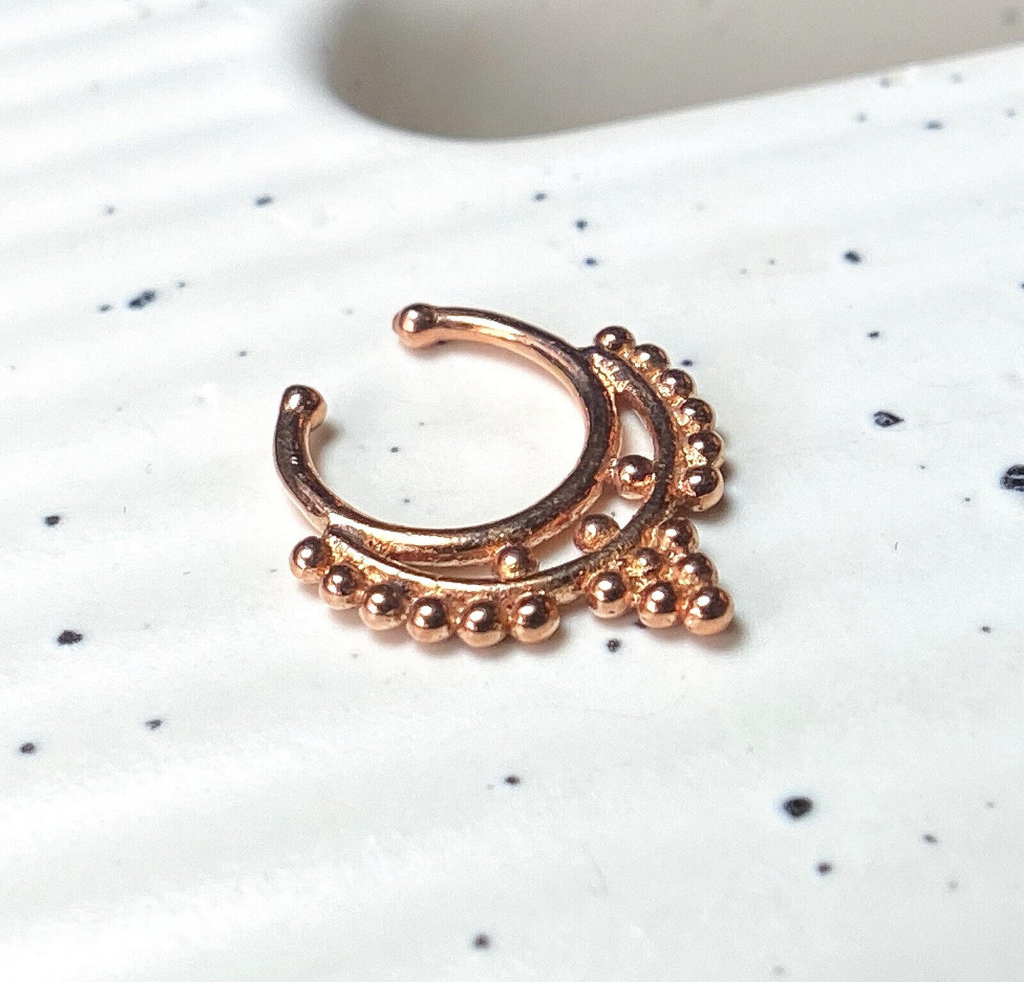1pc Non-Piercing Rose Gold Beaded Collar Septum Hanger Clip-On Fake Nose Ring