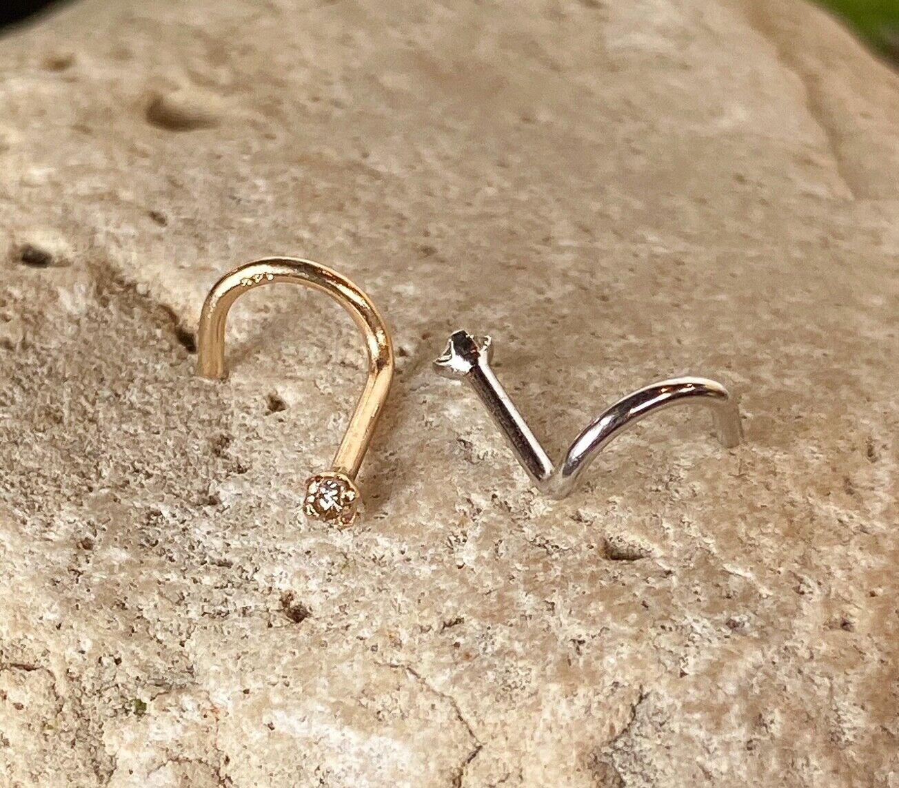 14kt Solid Gold 1.5mm Real SI Clarity Diamond Nose Ring 20g stud or screw white