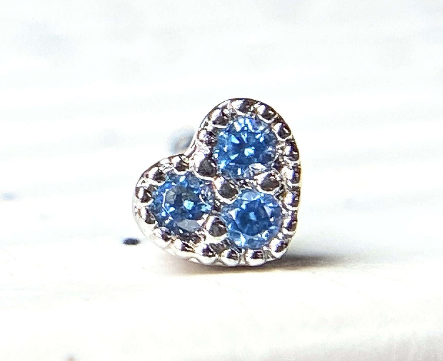 1pc CZ Gem Paved Heart 20g Nose Ring Stud Bone 316L Surgical Steel