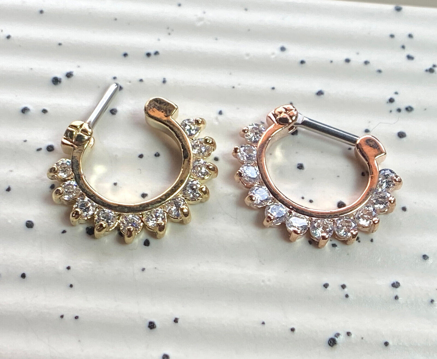 1pc Ion Plated 11-Gem Septum Clicker Ring 316L Surgical Steel 16g