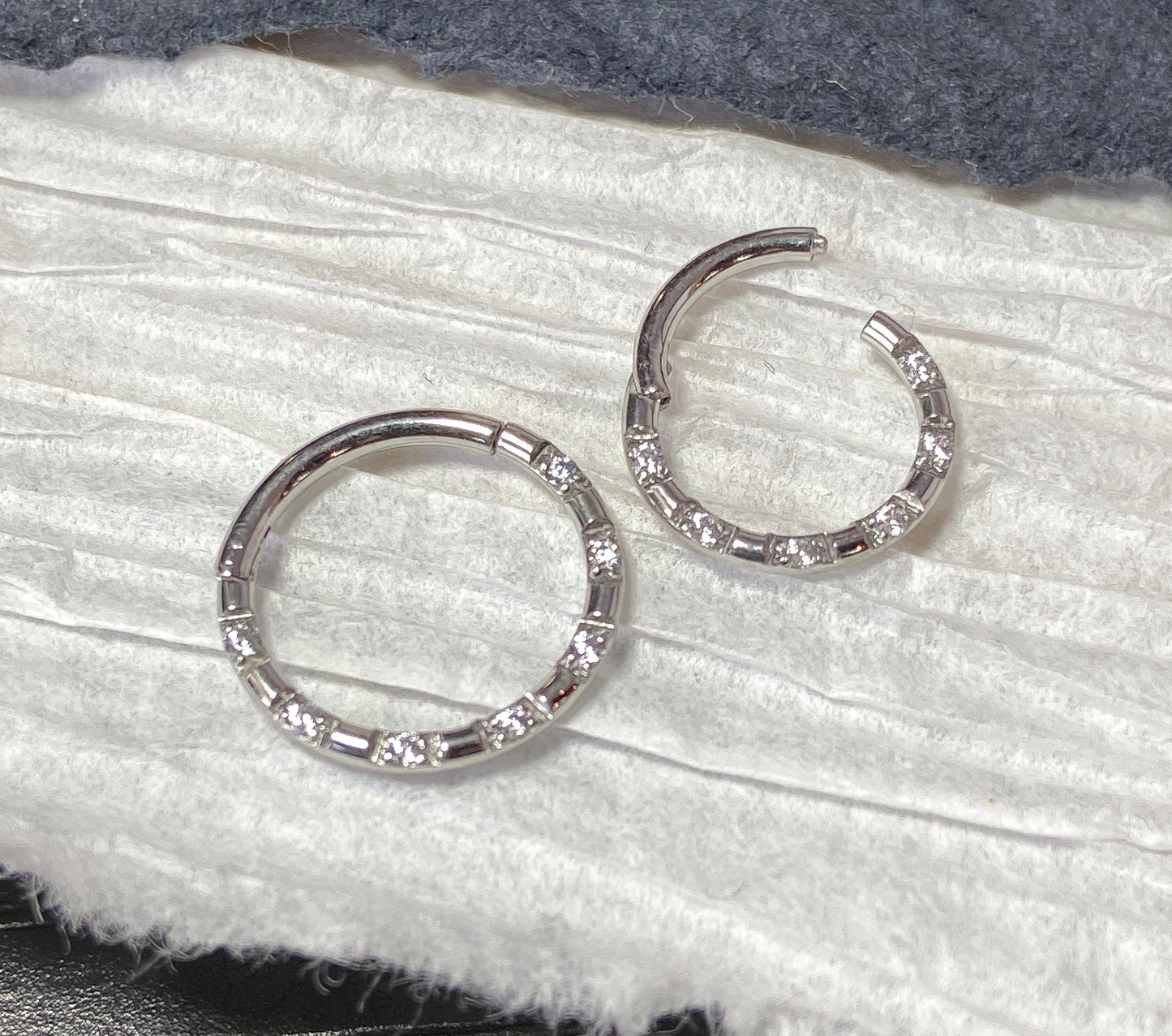 1pc Hinged Segment Ring 6 CNC Gem Front 16g Helix Septum Clicker Surgical Steel