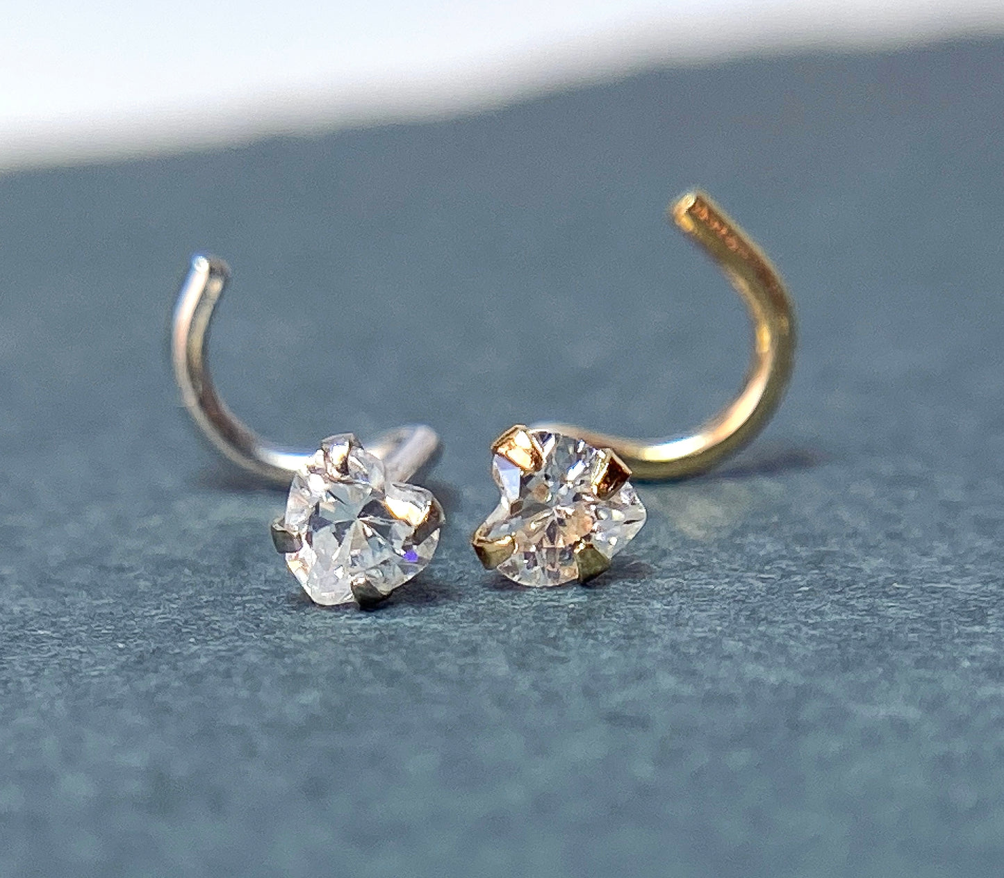 14kt Solid Gold Nose Ring w/CZ Gem Heart 20g 20 gauge stud screw bone white