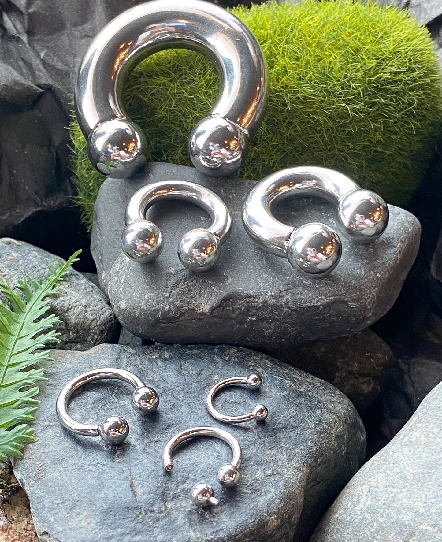 1 Piece Steel Circular Barbell Horseshoe Ring - 16g, 14g, 12g, 10g, 8g, 6g, 4g 2g, 0g, 00g with Assorted Internal Diameter and Ball Size!!