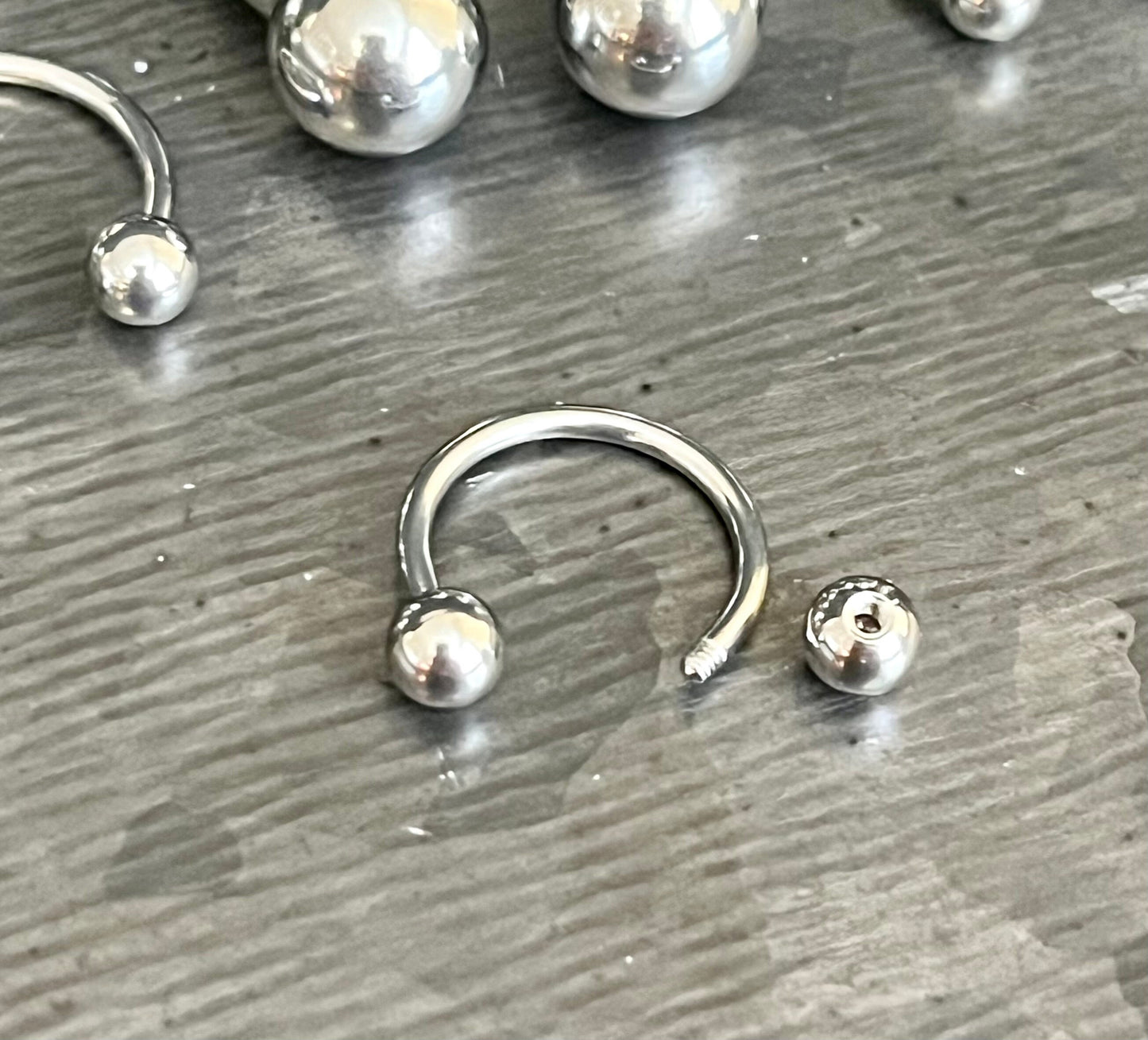 1 Piece Externally Threaded Steel Circular Barbell Horseshoe with Ball Ring - 18g thru 2g with Assorted Internal Diameter and Ball Size!!