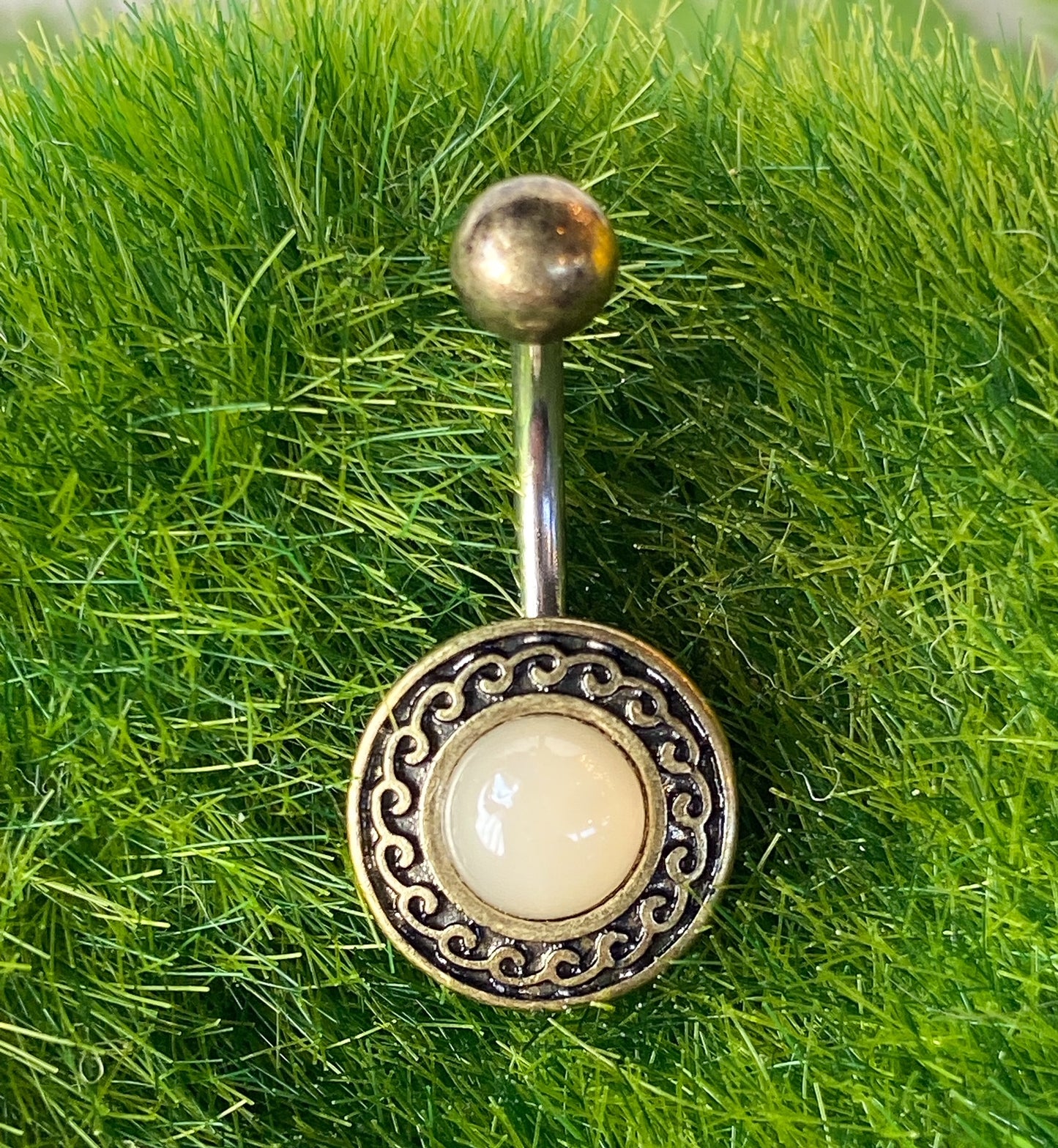 1pc Antique Gold Plated Tribal Shield w/ Stone Center Belly Navel Naval Ring