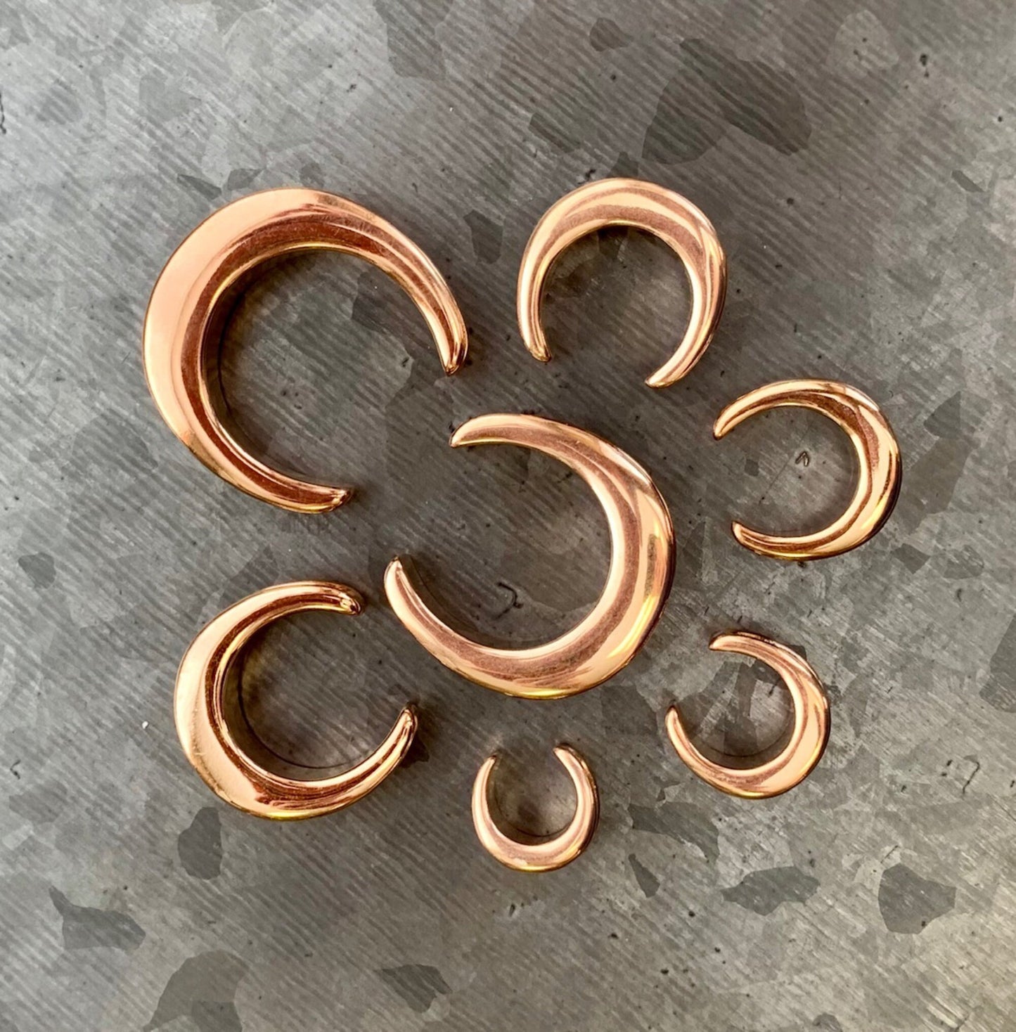 Pair of Beautiful Rose Gold Saddle Surgical Steel Ear Spreaders Hanger-Tunnels/Plugs - Gauges 00g (10mm) thru 1" (25mm) available!
