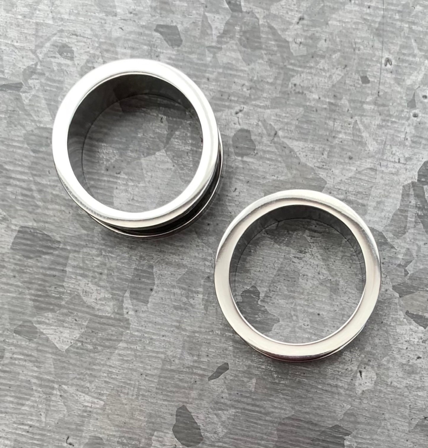 PAIR of Stunning Solid Implant Grade Titanium Screw Fit Tunnels/Plugs - Gauges 8g (3.2mm) thru 1" (25mm) available!