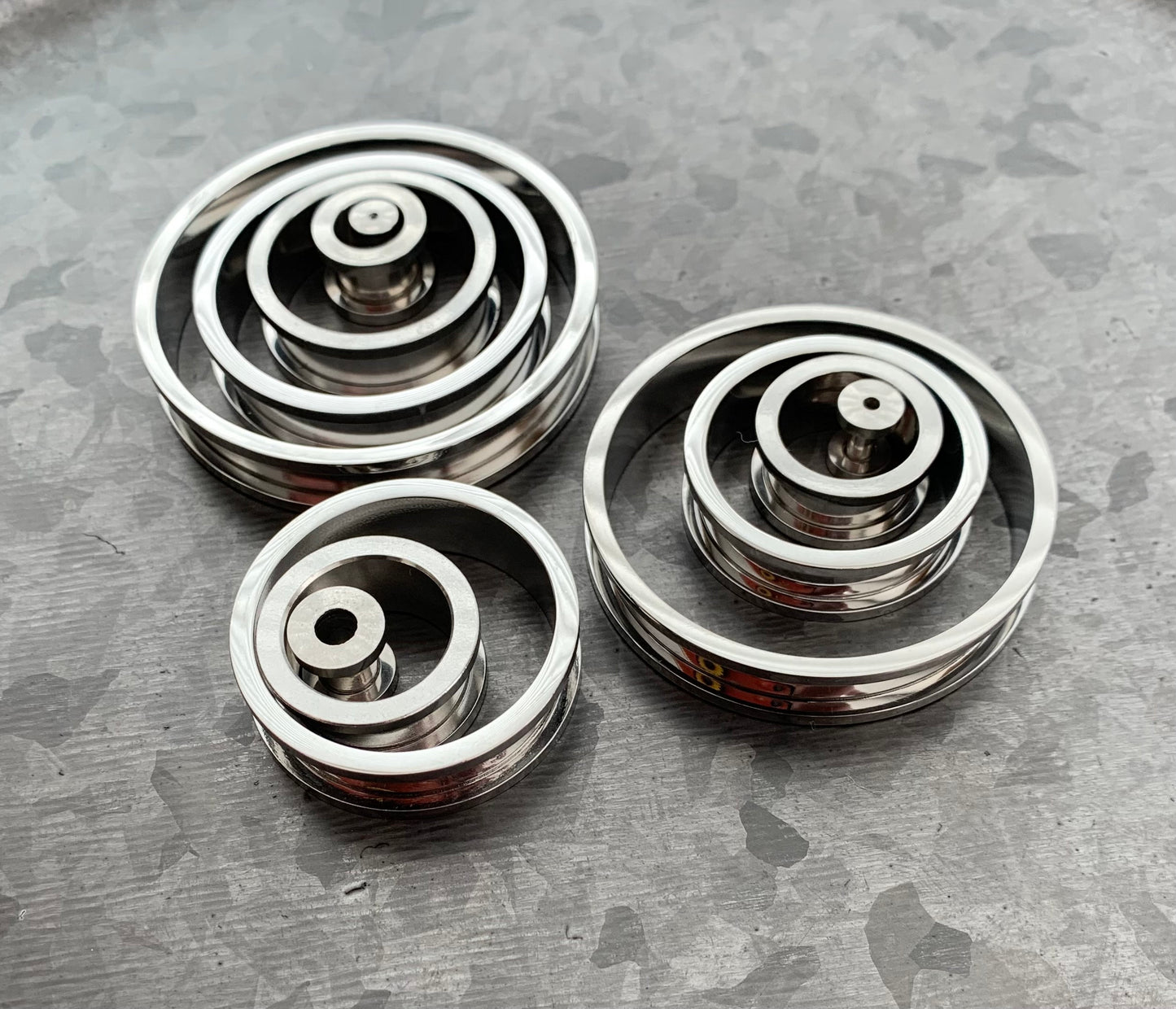 PAIR of Beautiful 316L Steel Screw Fit Tunnels/Plugs - Gauges 16g (1.3mm) thru 40mm available!
