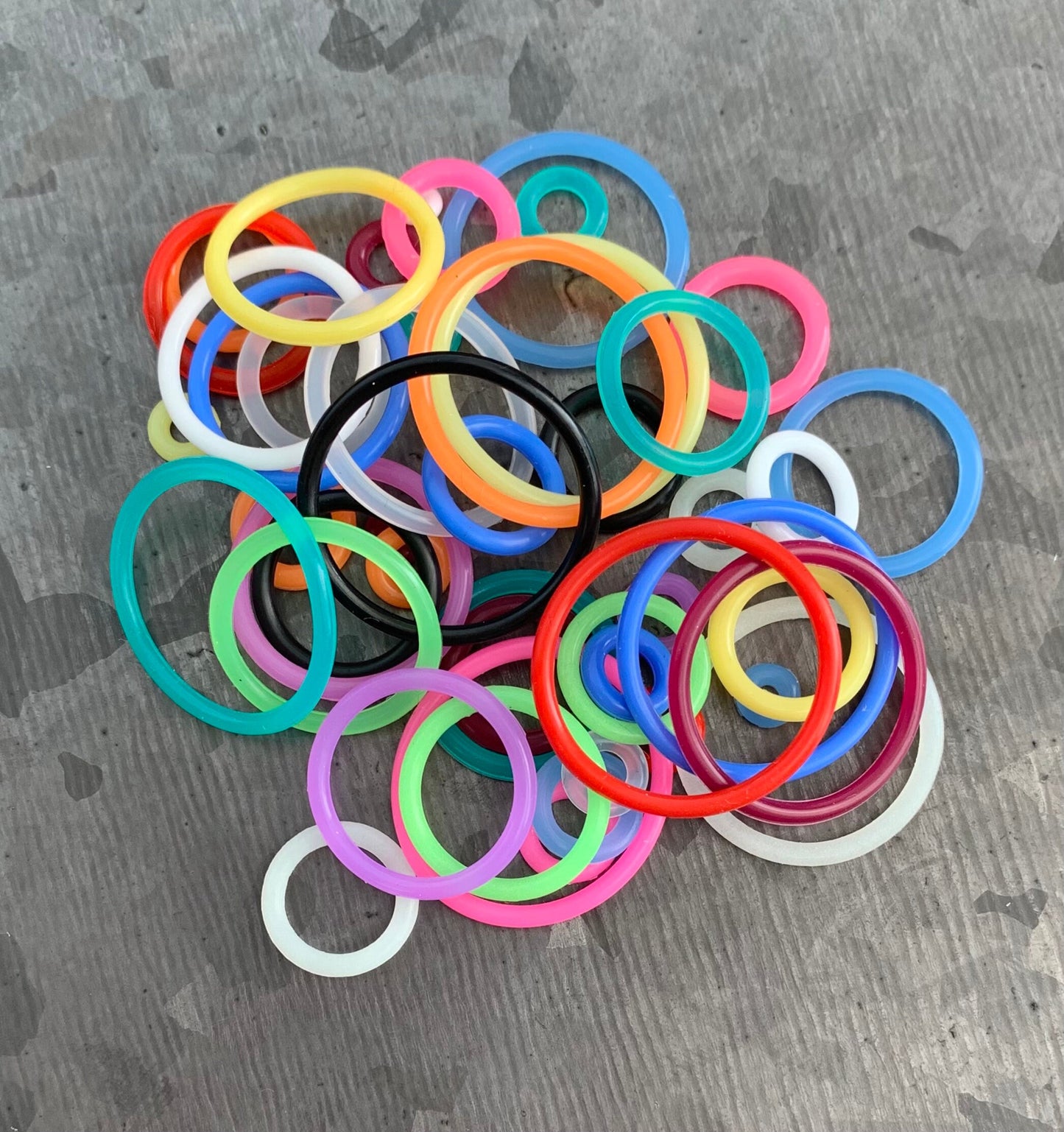 10 pack of Fuschia Replacement O-Rings Bands for Plugs or Tunnels - 13 more colors available!