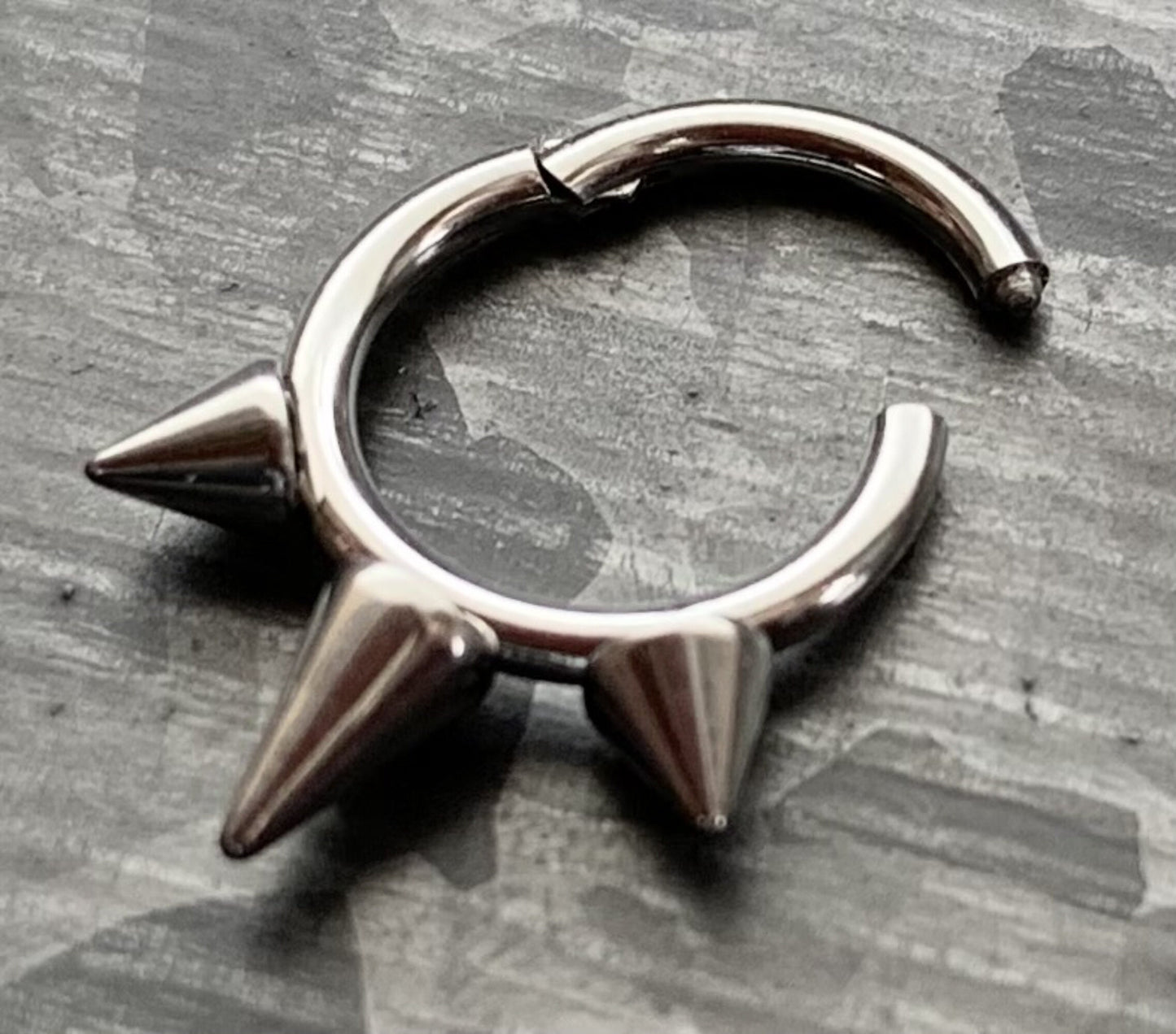 1 Piece Implant Grade Titanium Three Spikes Hinged Segment Septum Ring in 10mm or 8mm - Silver, Gold & Black available!