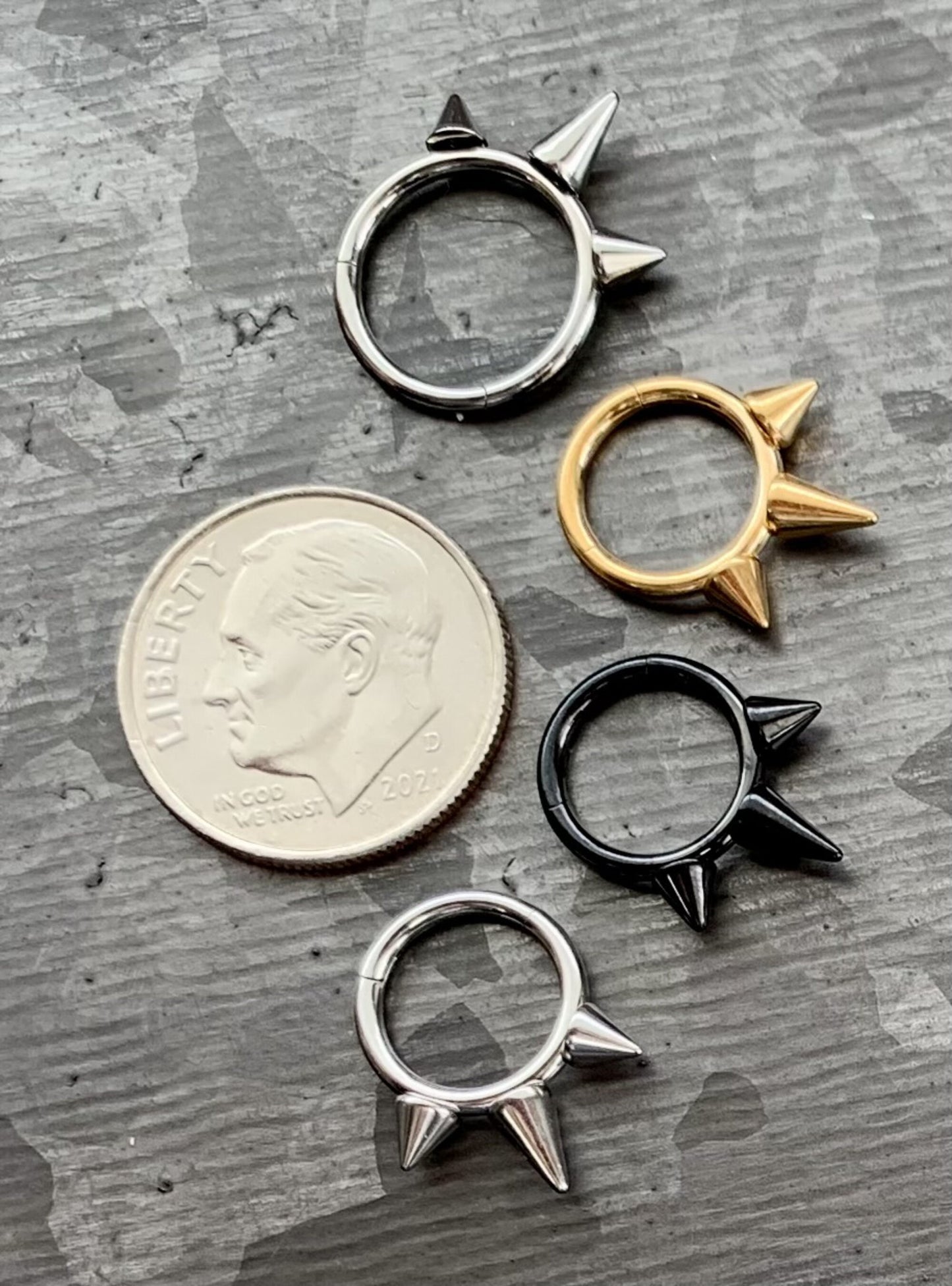1 Piece Implant Grade Titanium Three Spikes Hinged Segment Septum Ring in 10mm or 8mm - Silver, Gold & Black available!